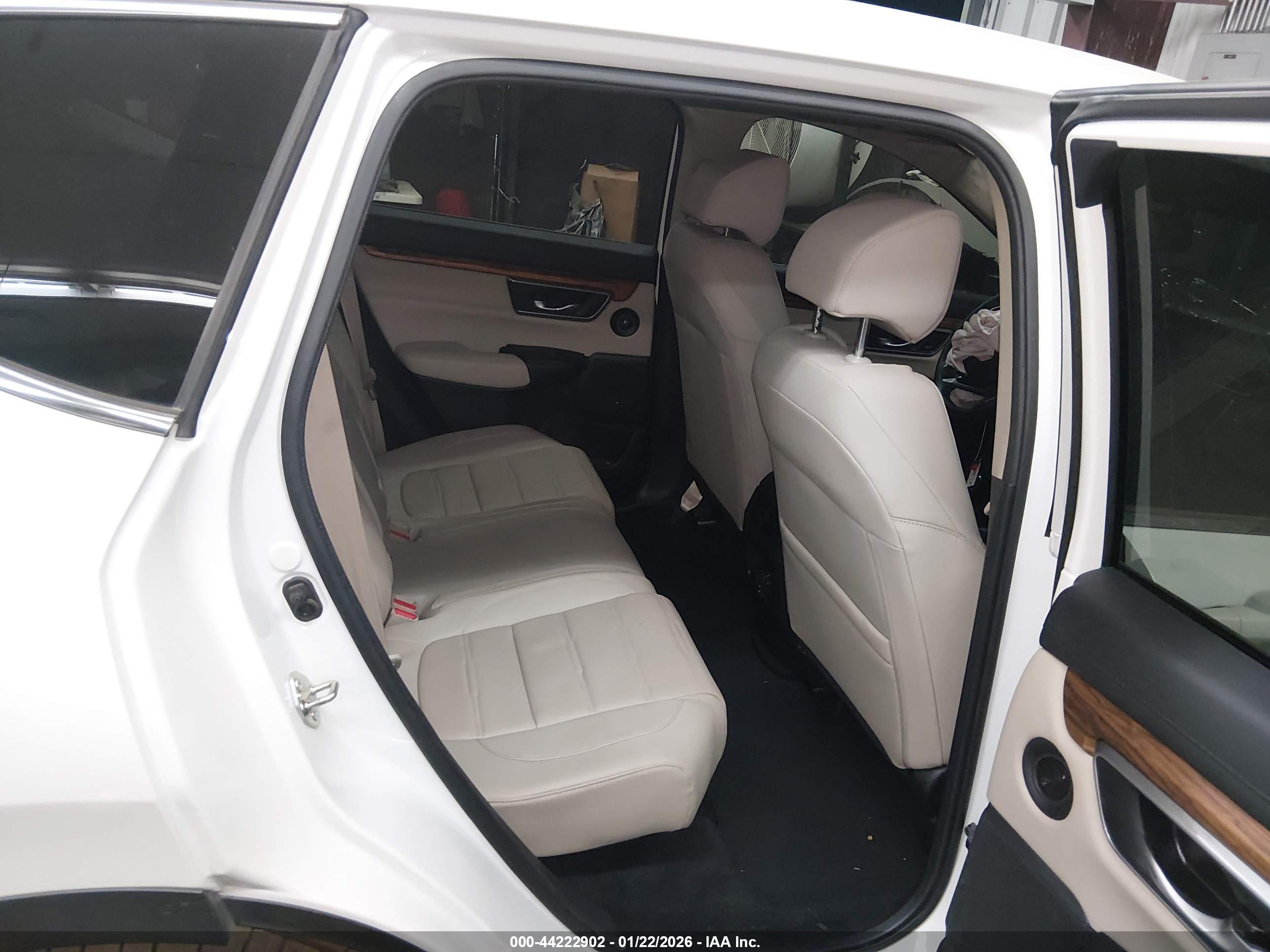 HONDA CR-V image 8