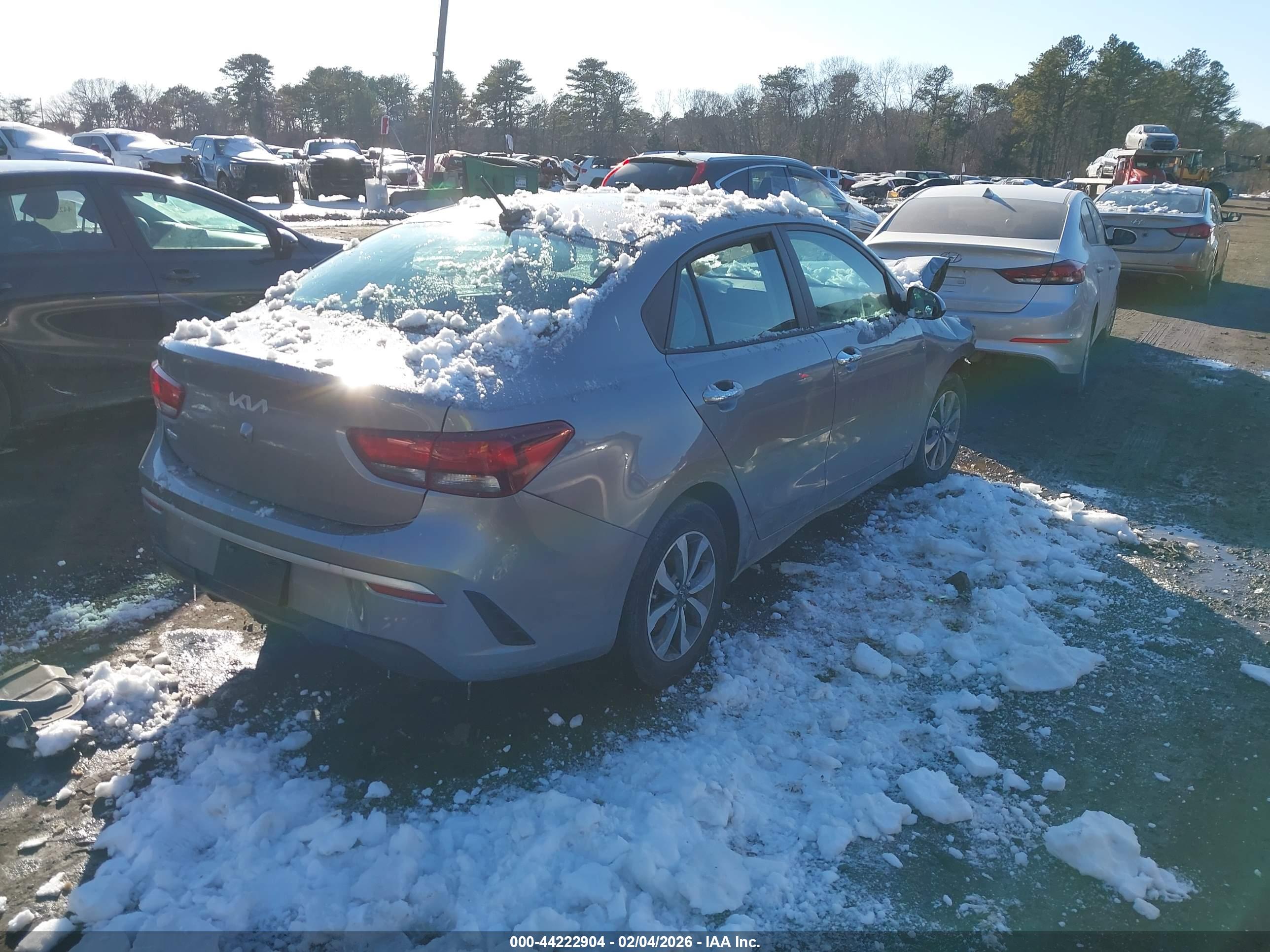 KIA RIO image 4