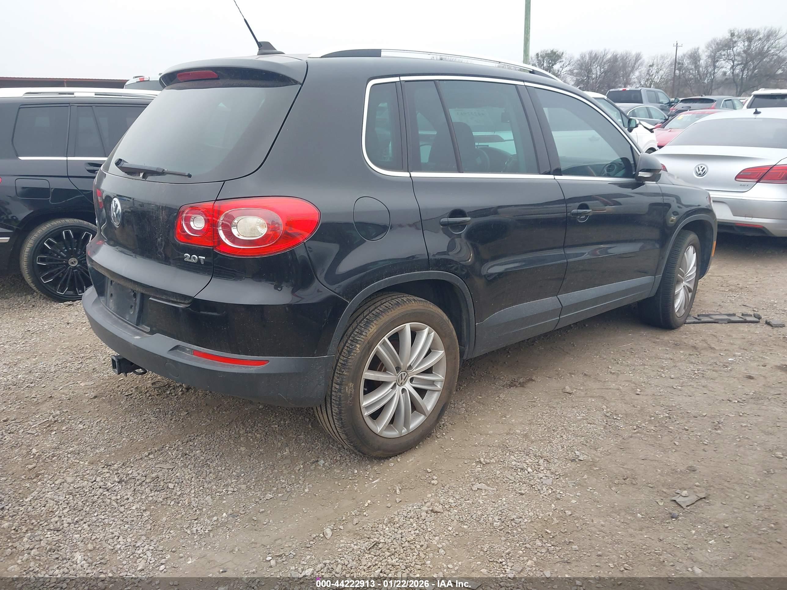 VOLKSWAGEN TIGUAN image 4