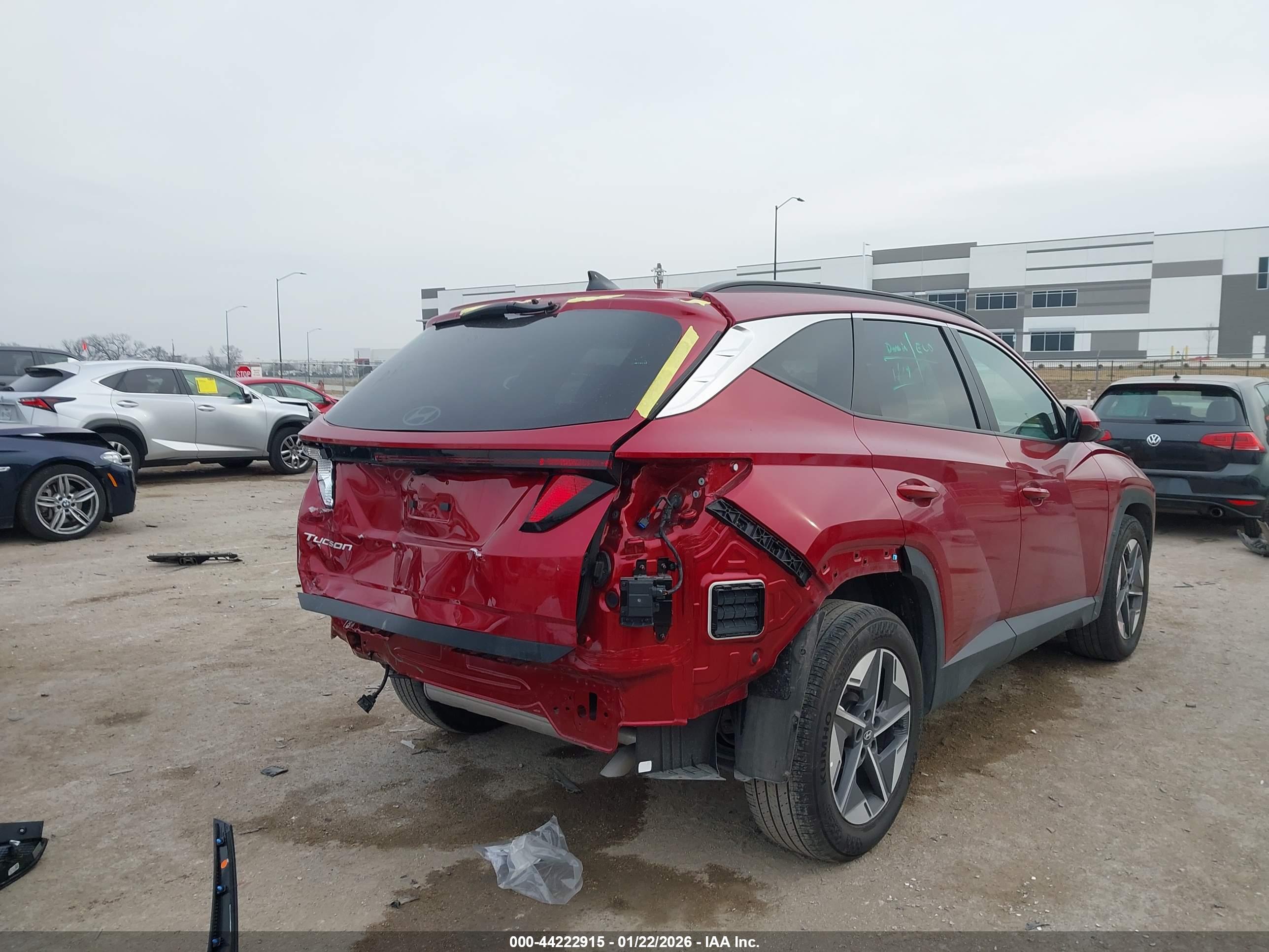 HYUNDAI TUCSON image 6