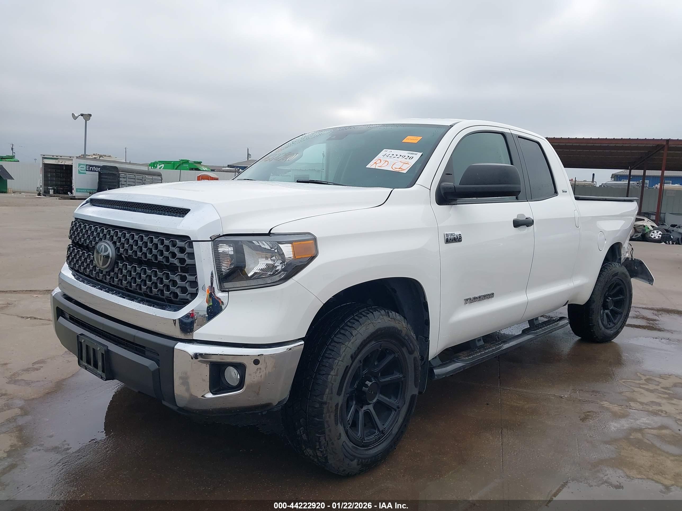 TOYOTA TUNDRA image 2
