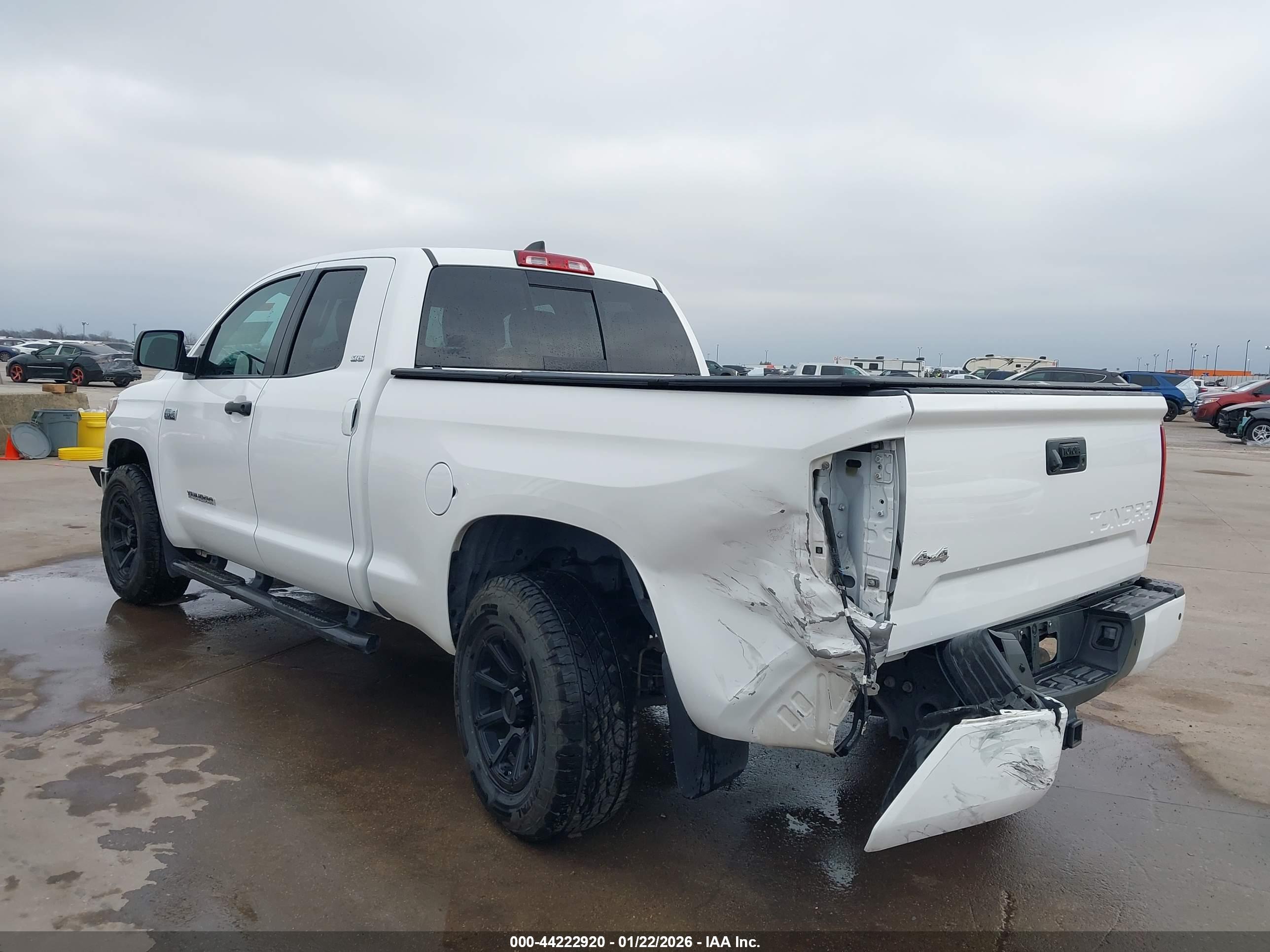 TOYOTA TUNDRA image 3