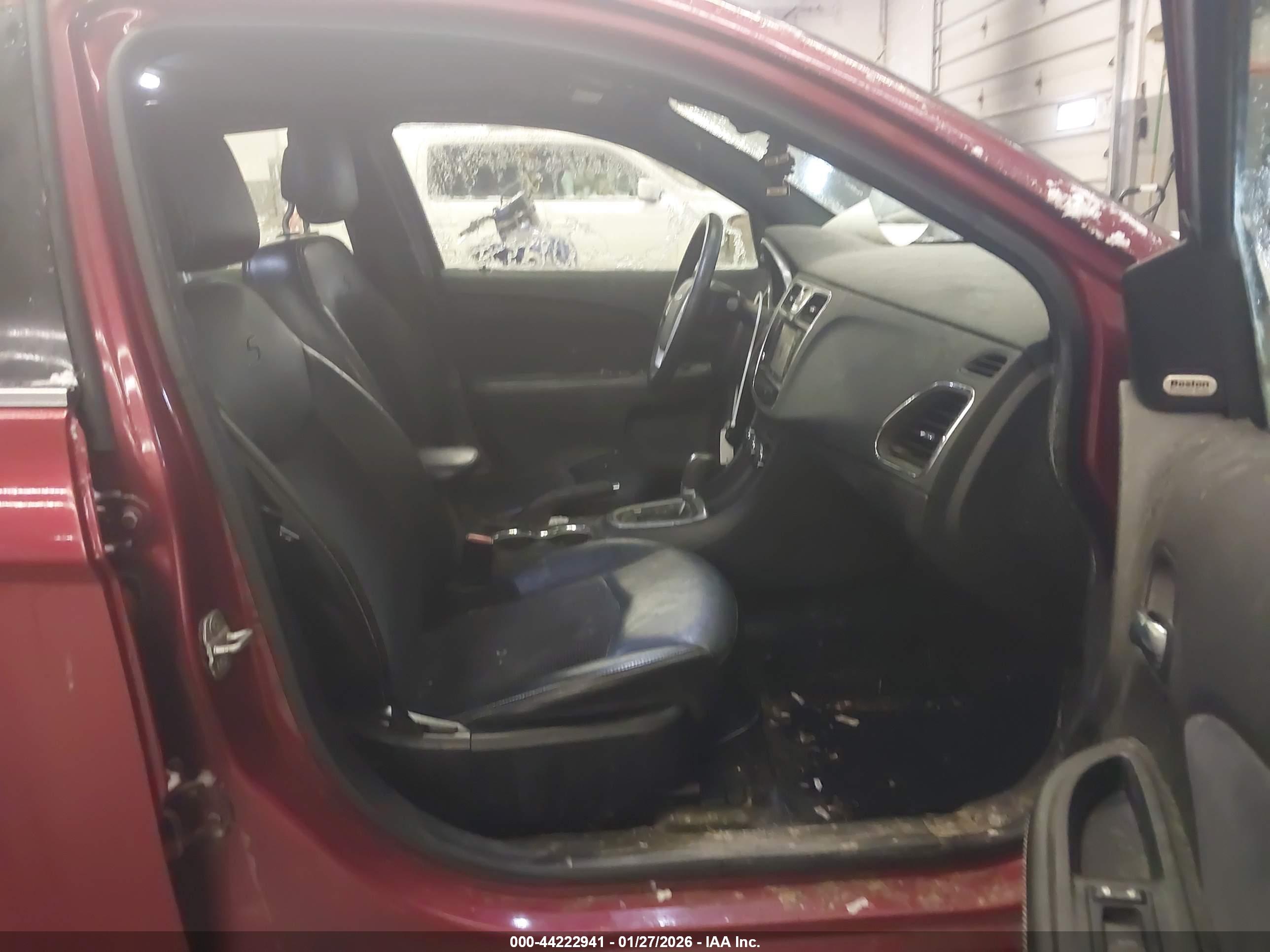 CHRYSLER 200 image 5