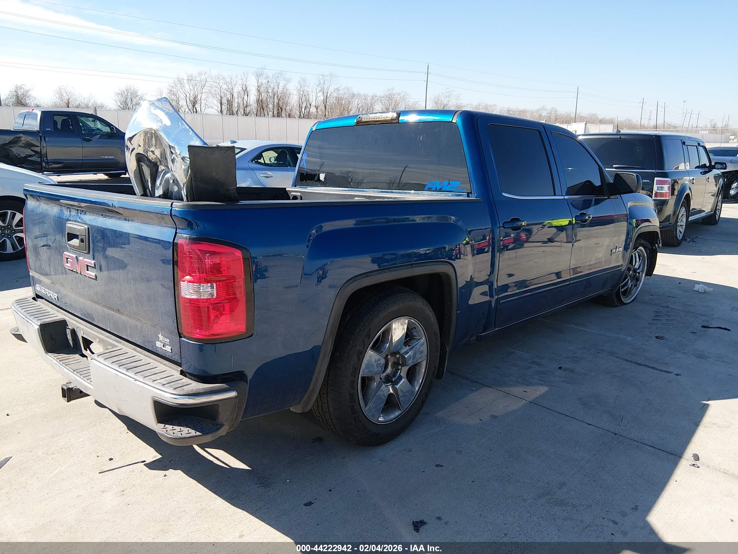 GMC SIERRA image 4