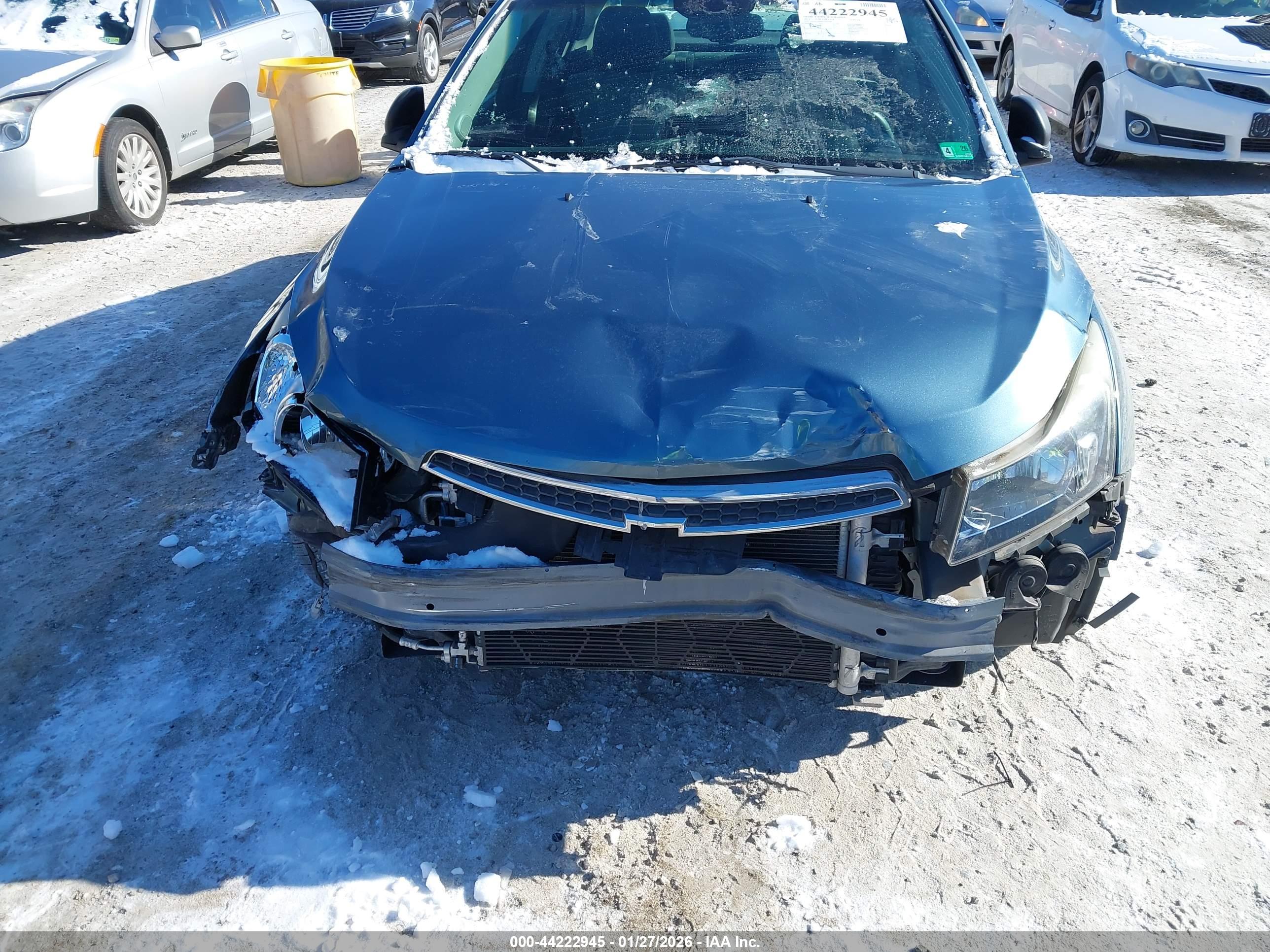 CHEVROLET CRUZE image 6