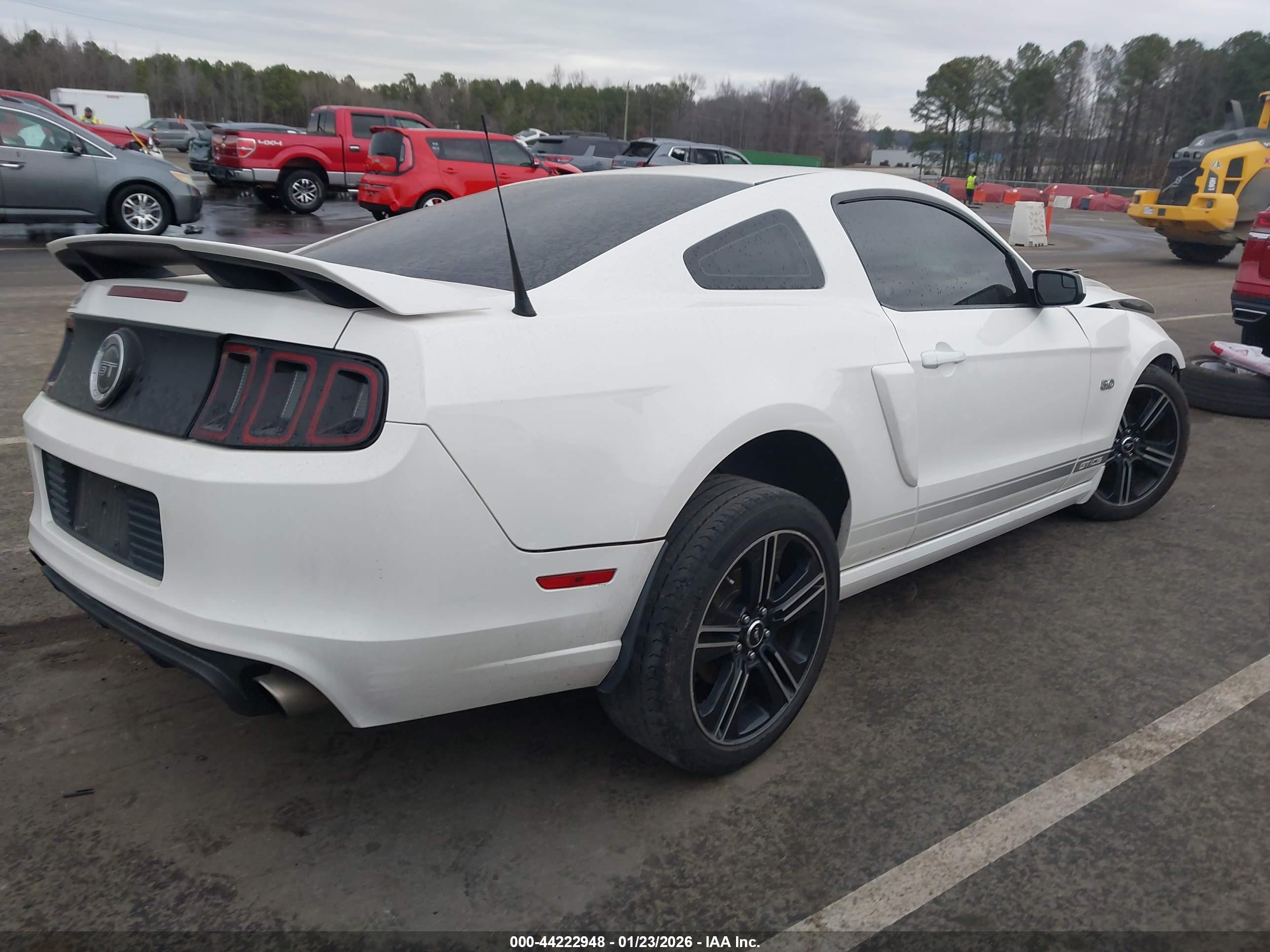 FORD MUSTANG image 4