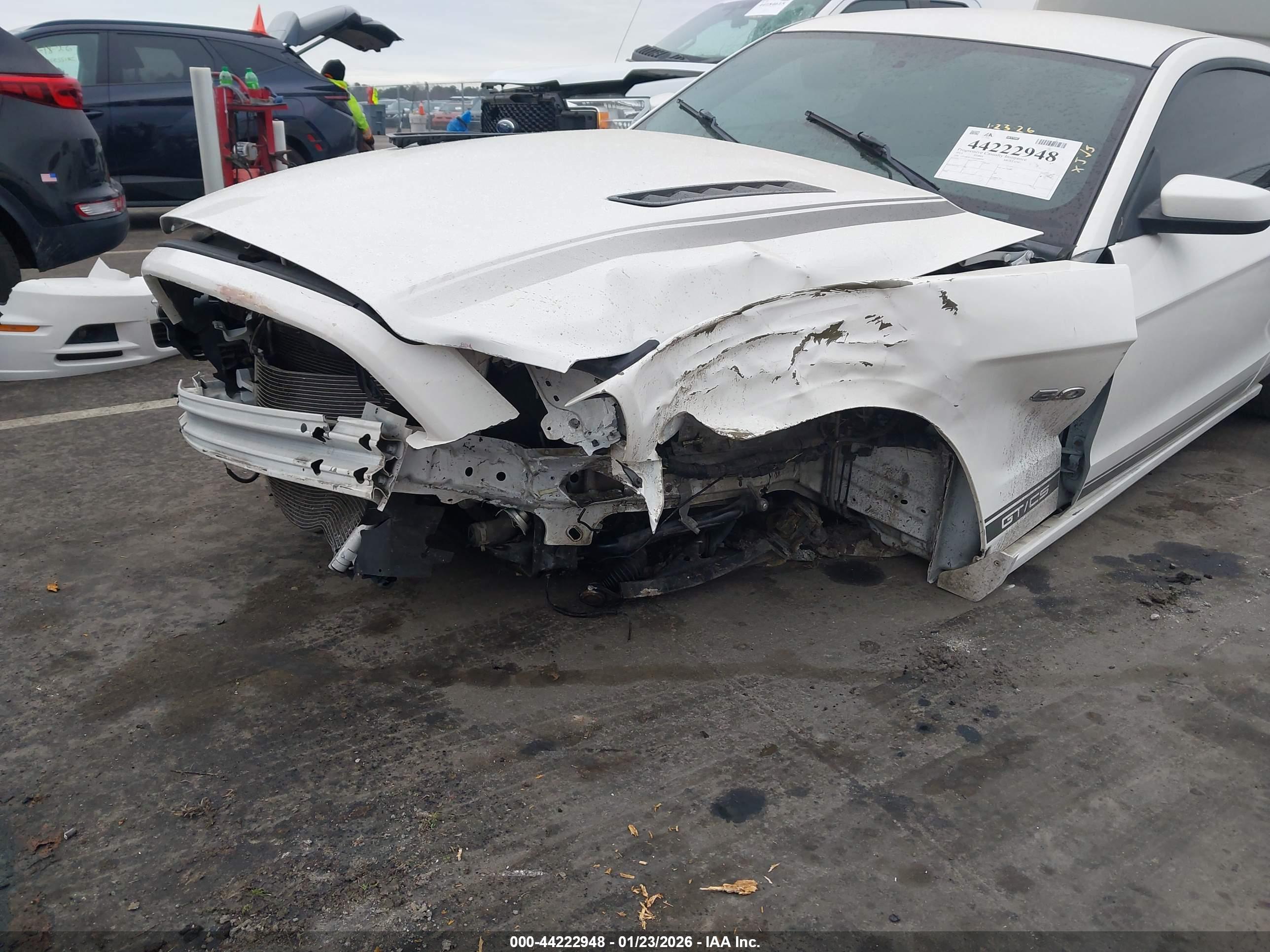 FORD MUSTANG image 6