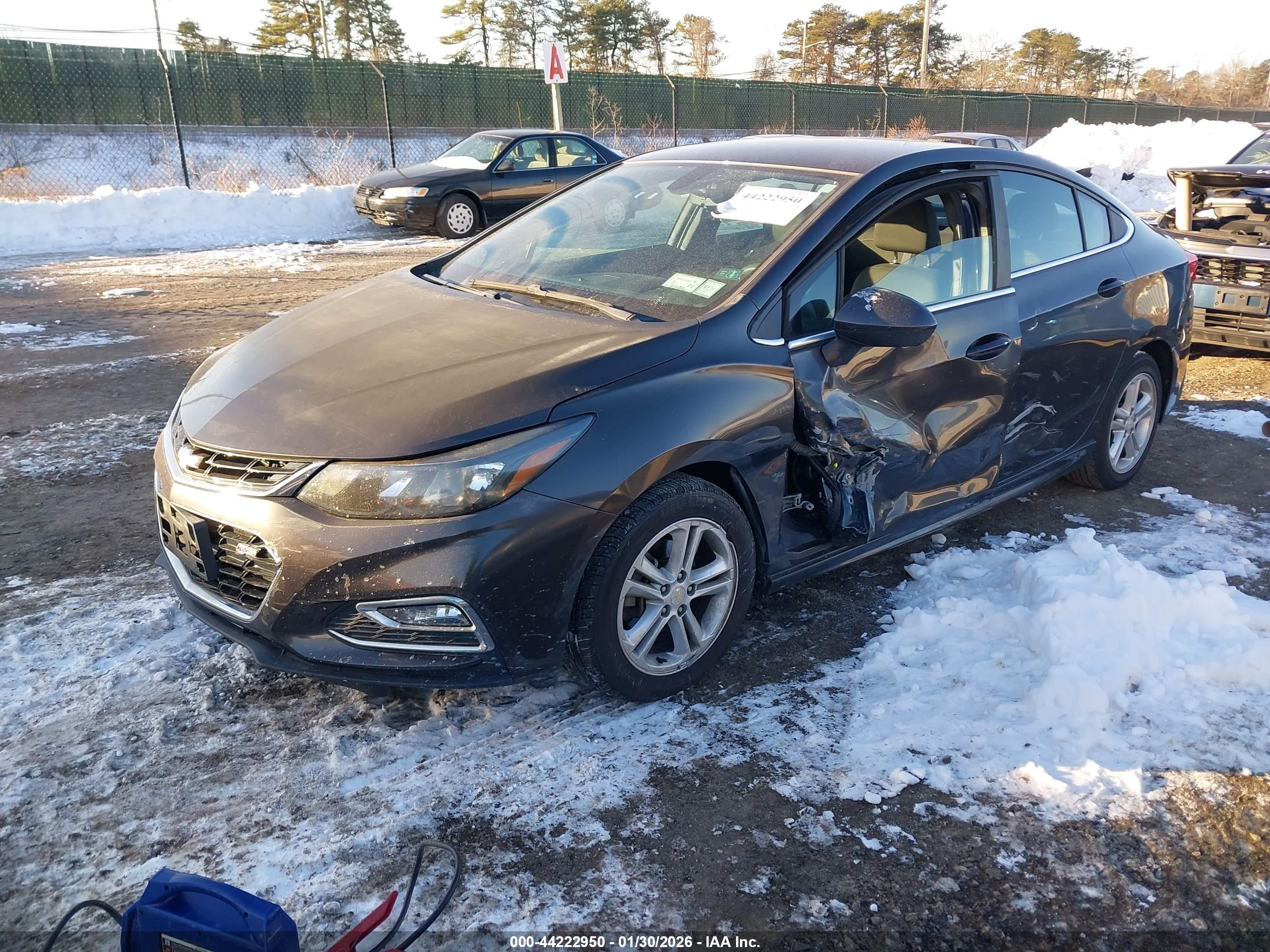 CHEVROLET CRUZE image 2