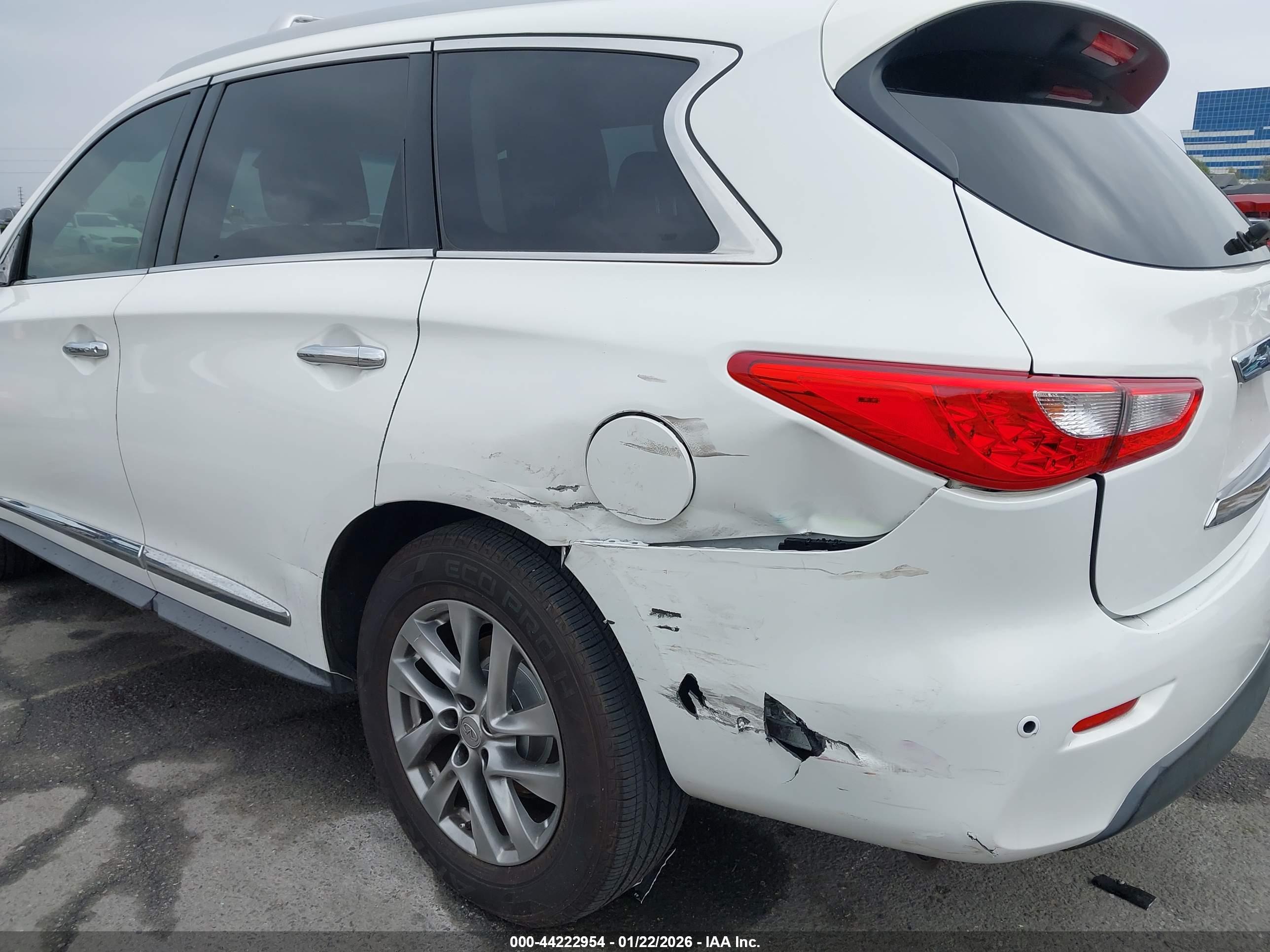 INFINITI JX35 image 6