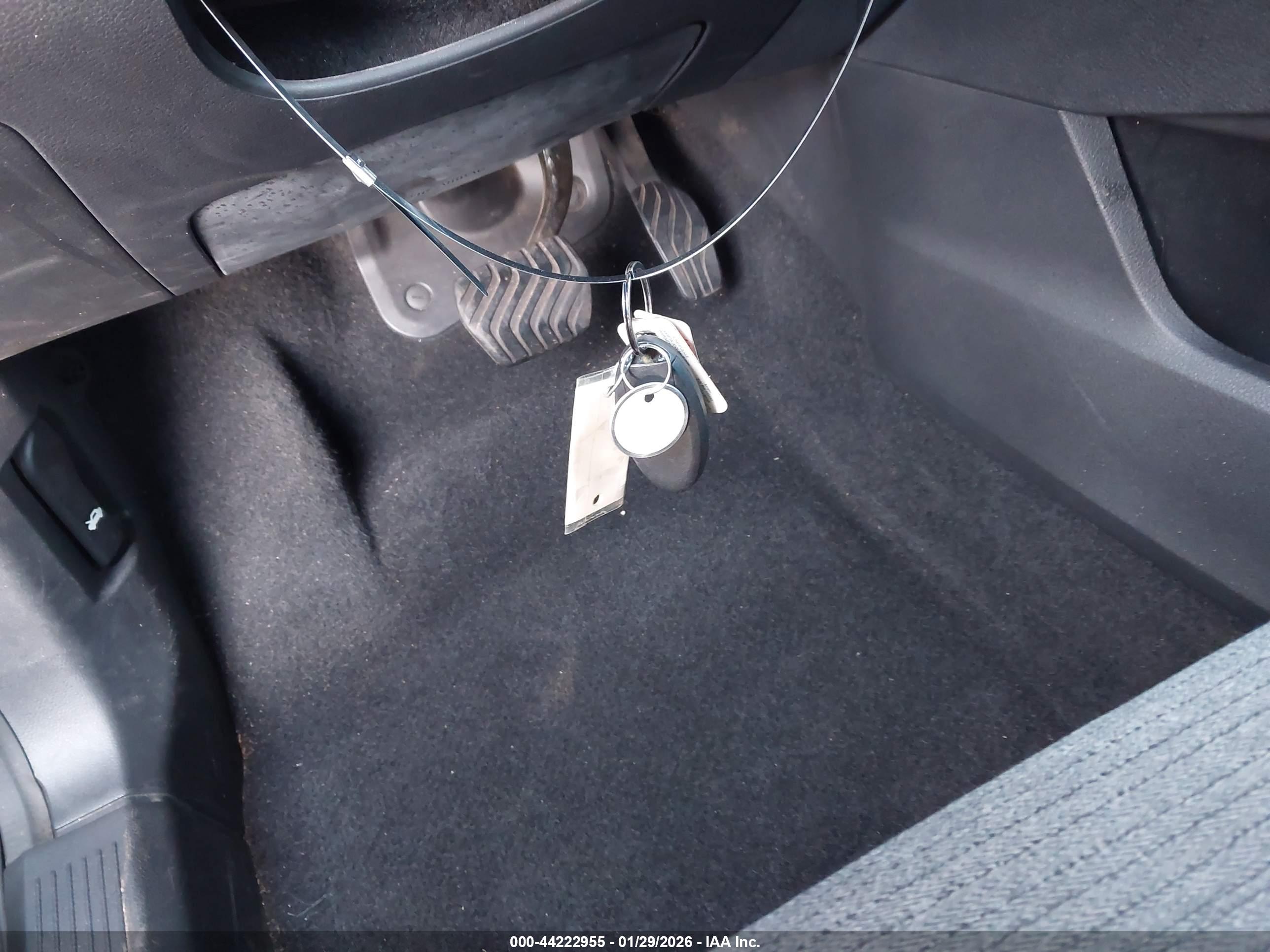 NISSAN ROGUE image 11
