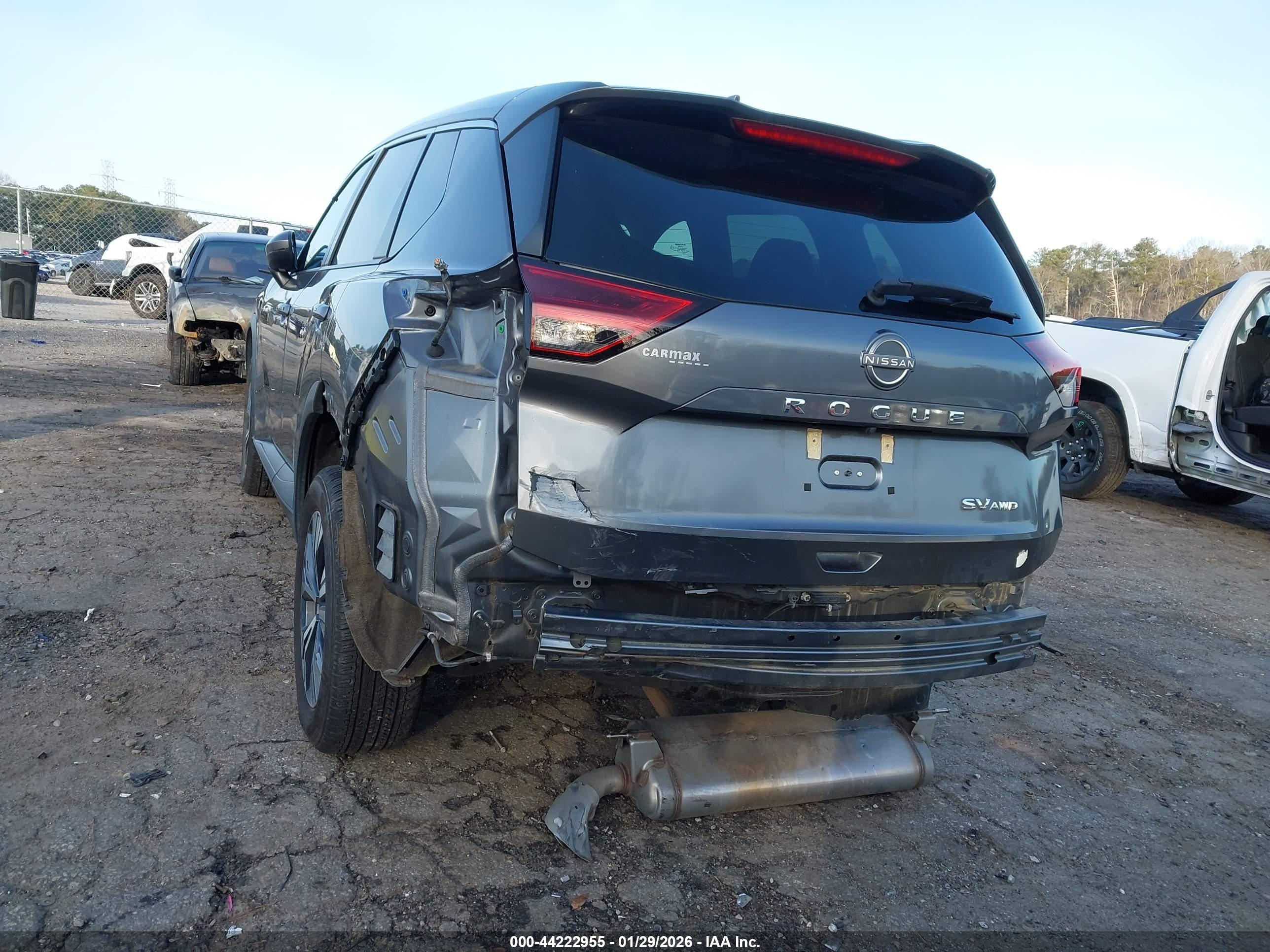 NISSAN ROGUE image 6