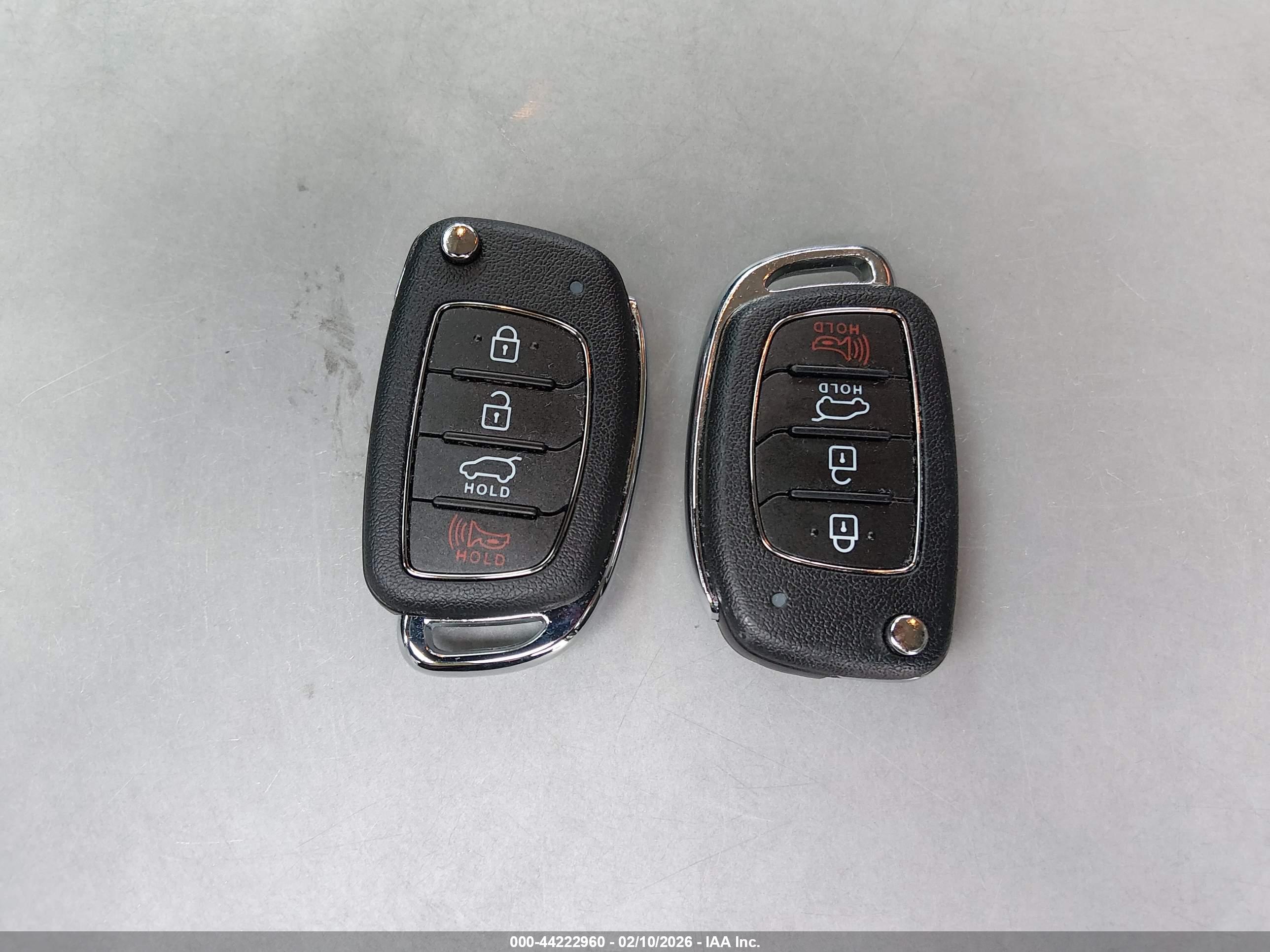 HYUNDAI SANTA image 11