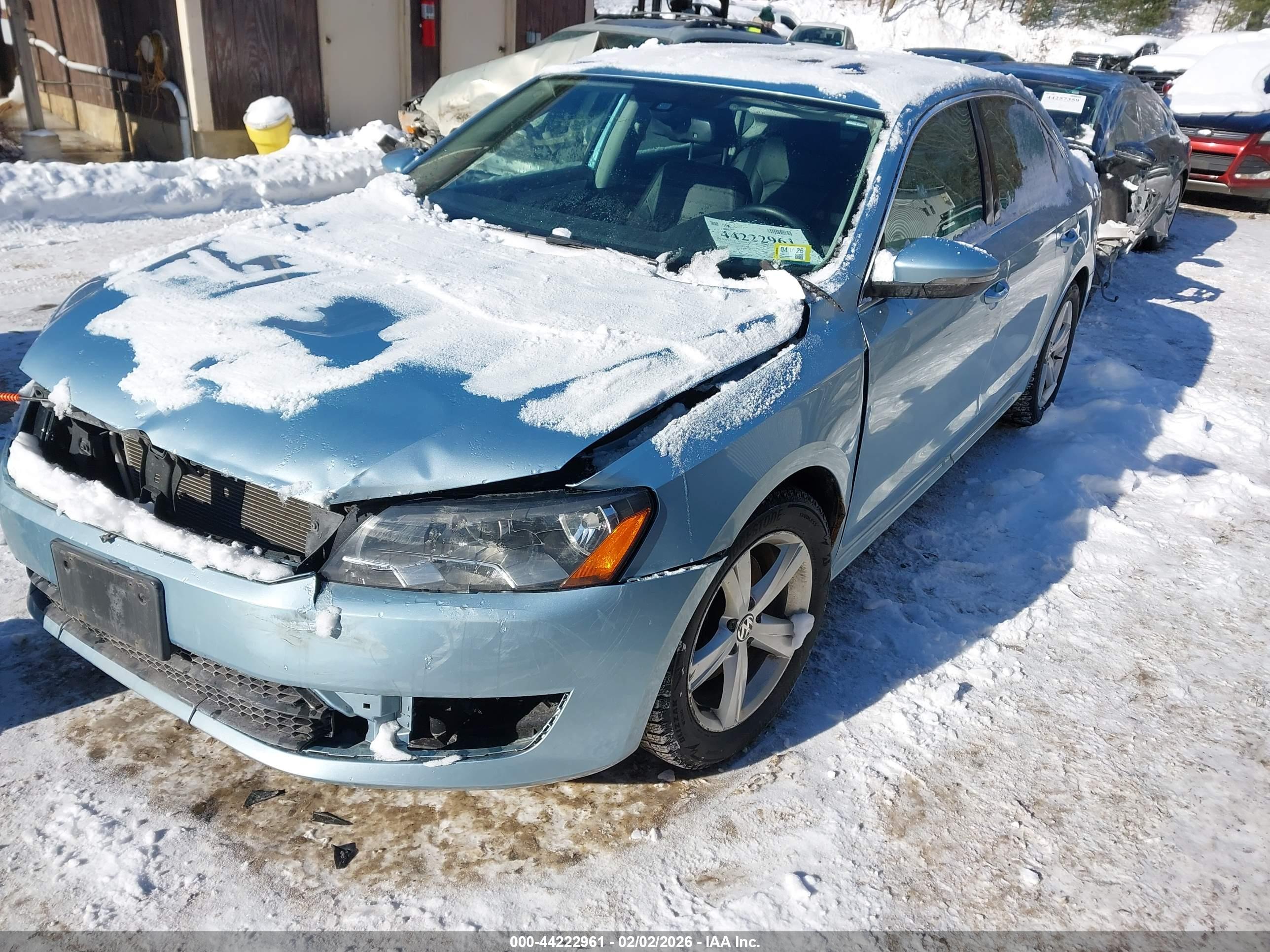 VOLKSWAGEN PASSAT image 2