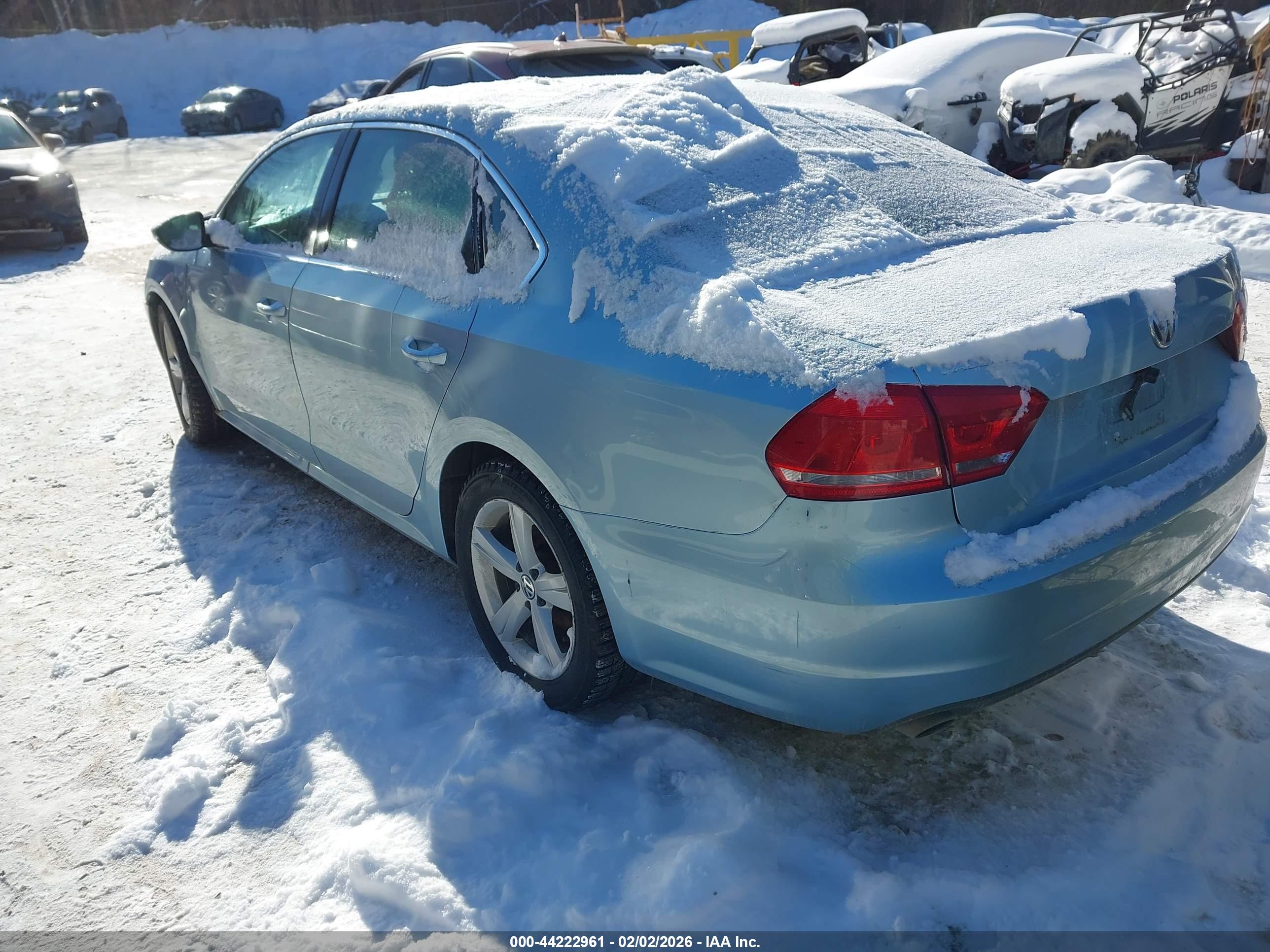 VOLKSWAGEN PASSAT image 3