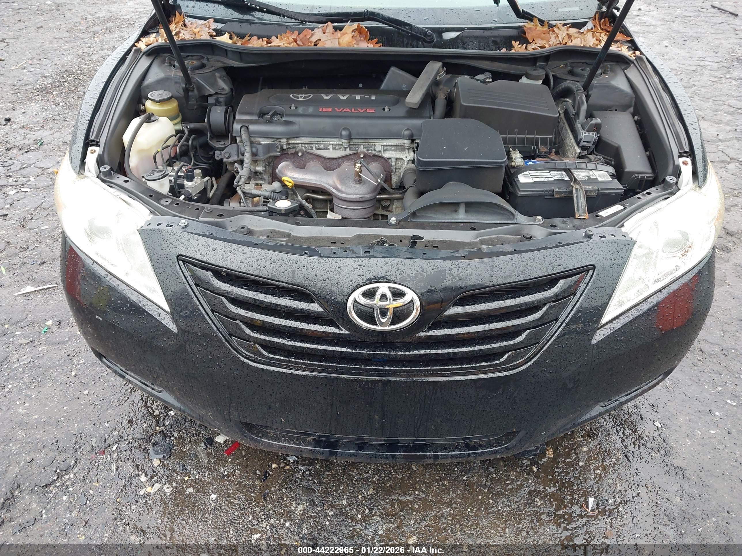 TOYOTA CAMRY image 10