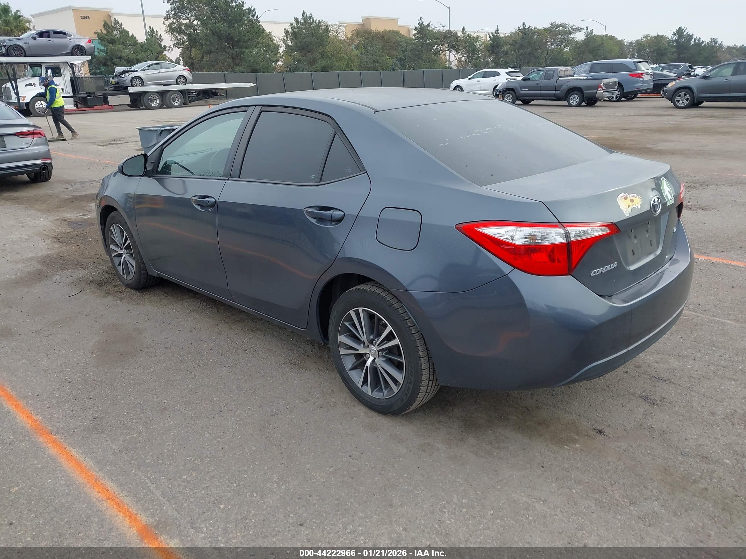 TOYOTA COROLLA image 3