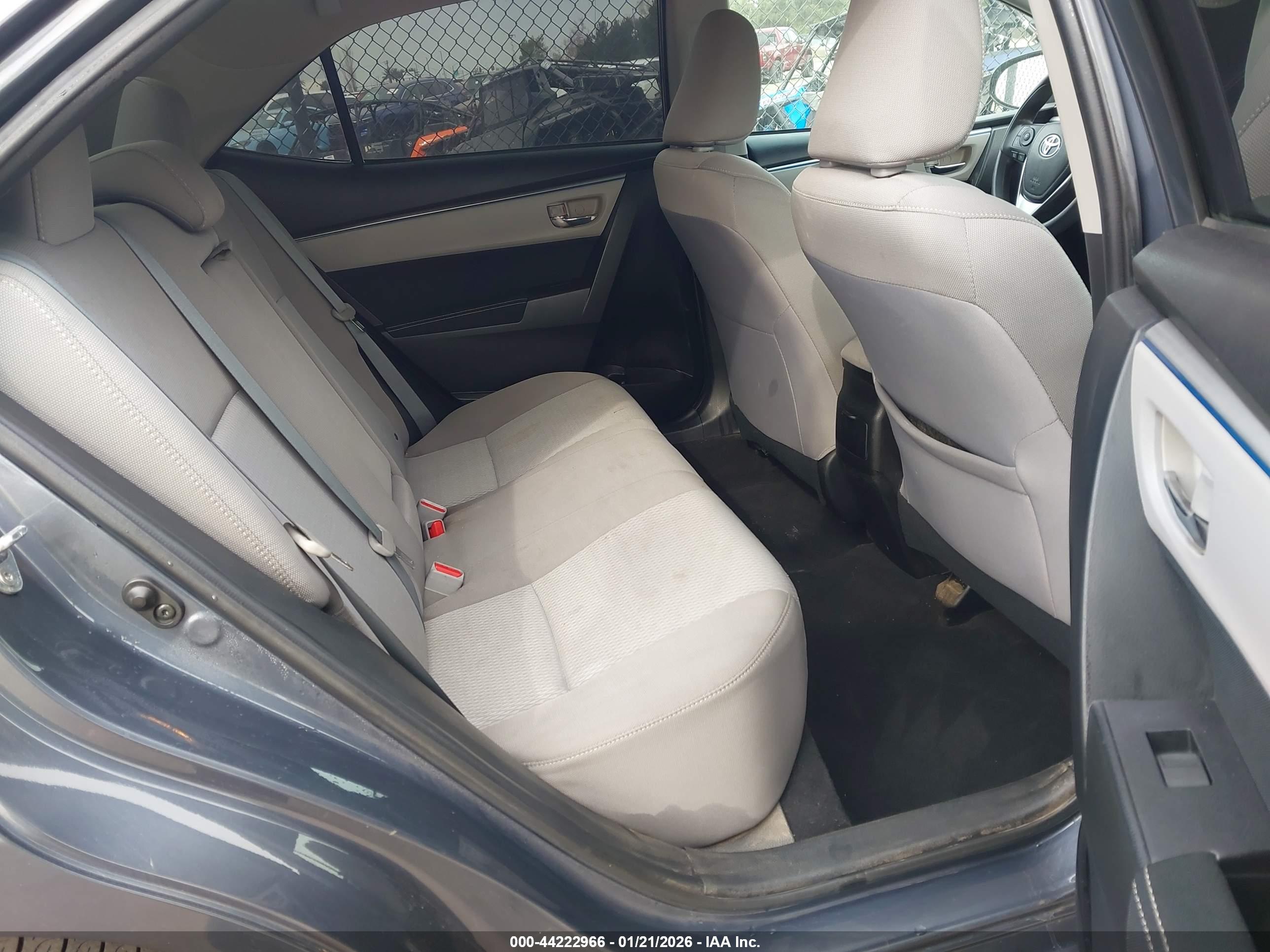 TOYOTA COROLLA image 8