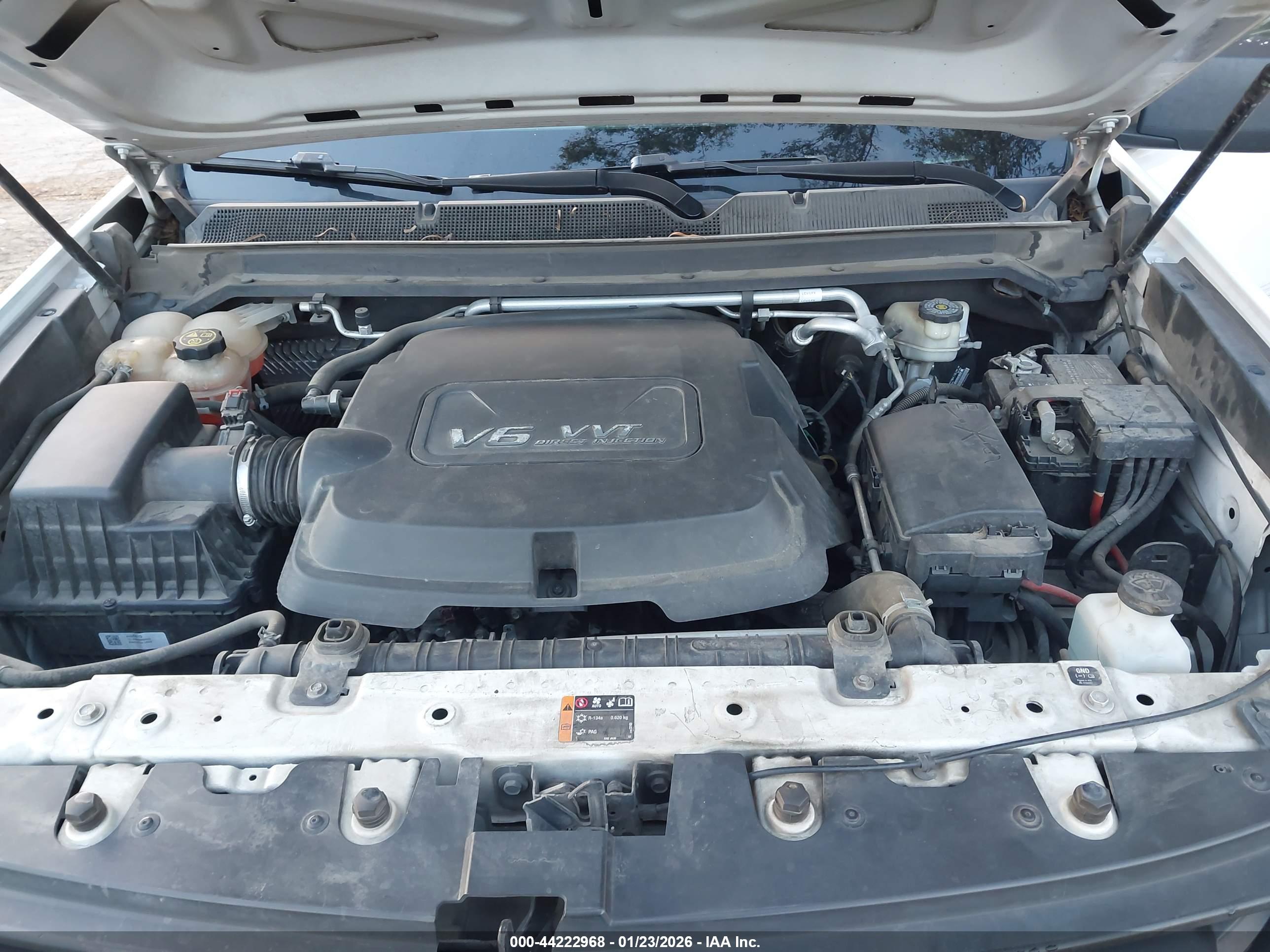 CHEVROLET COLORADO image 10