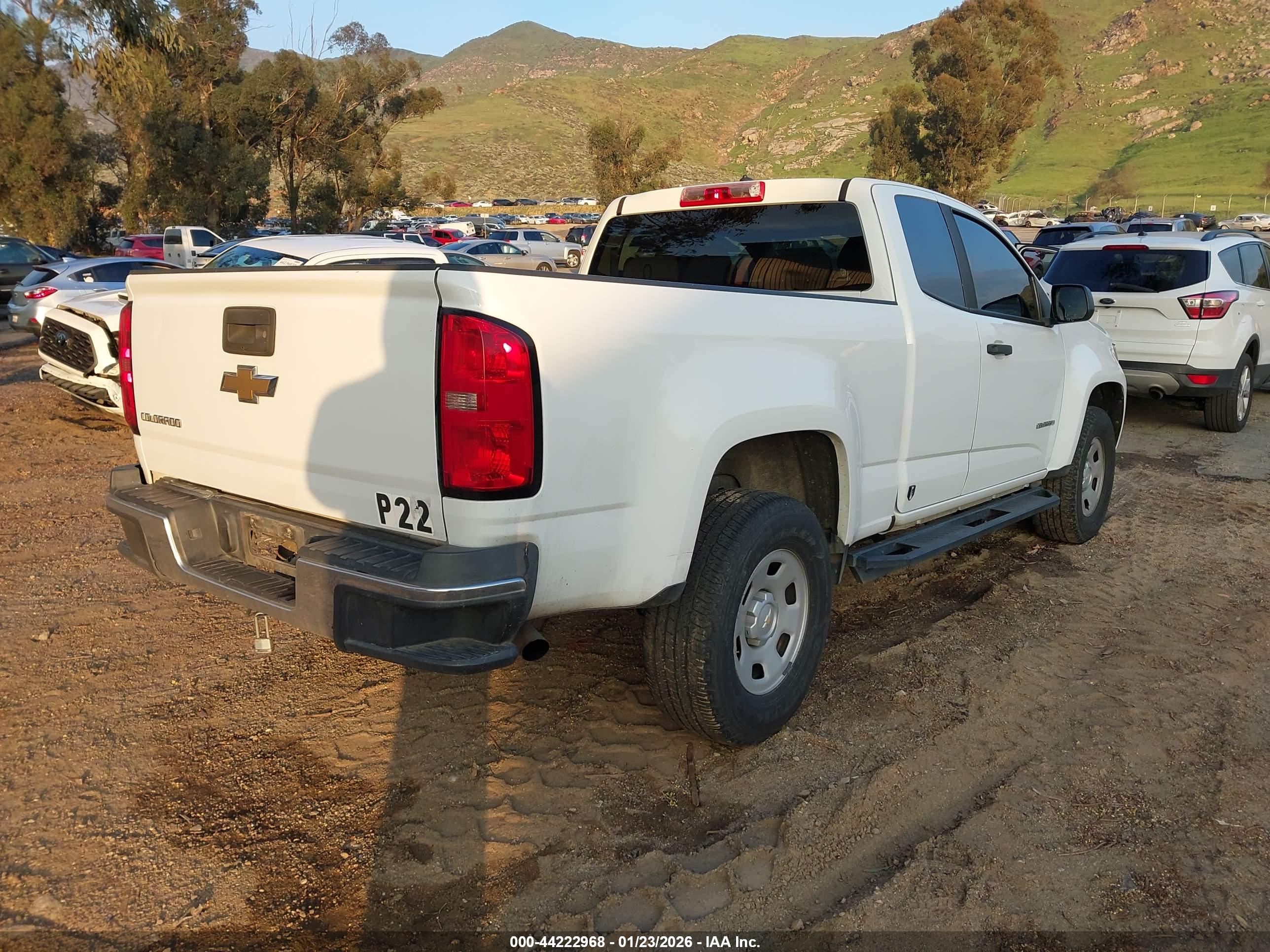CHEVROLET COLORADO image 4