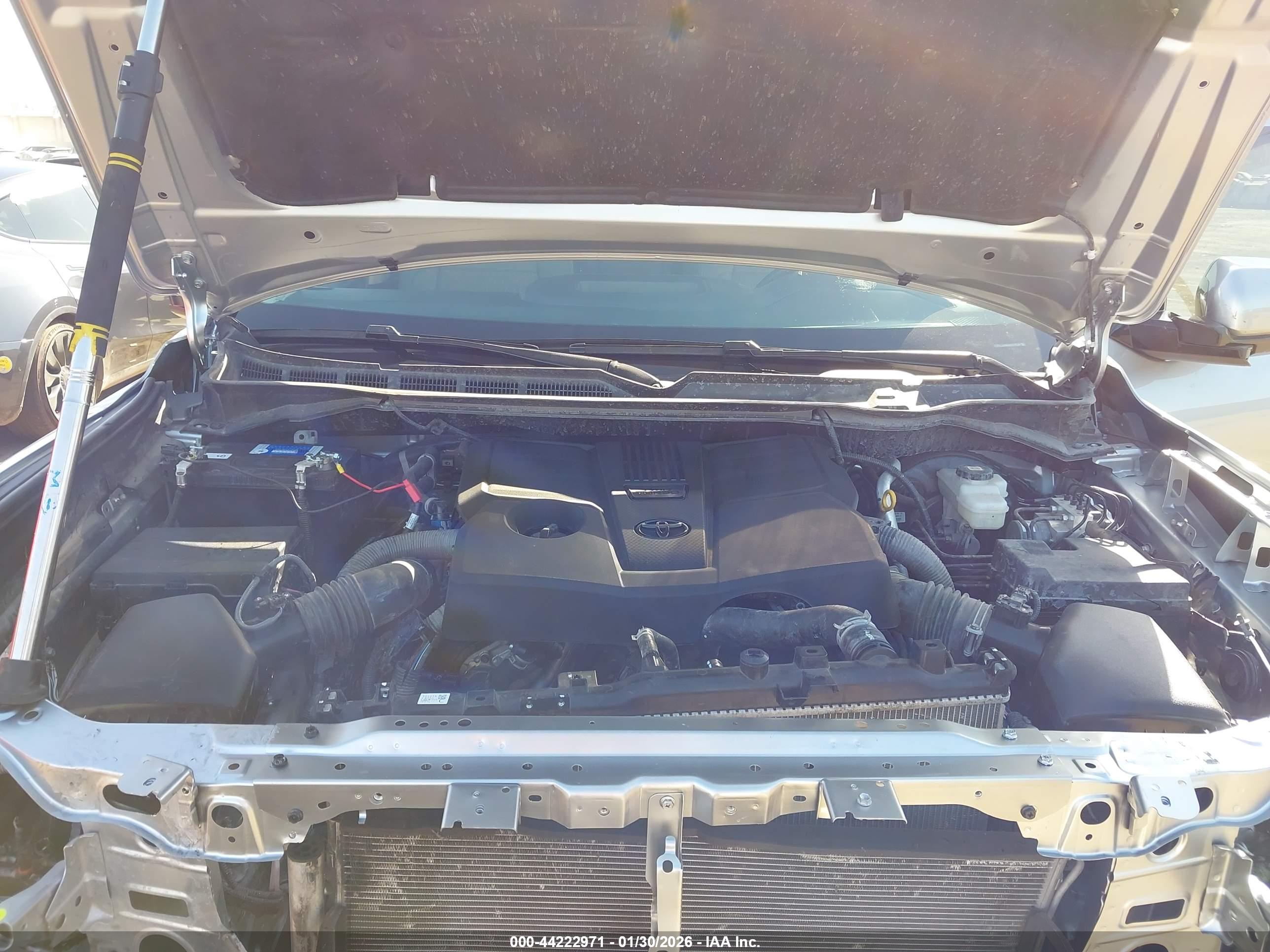 TOYOTA TUNDRA image 10