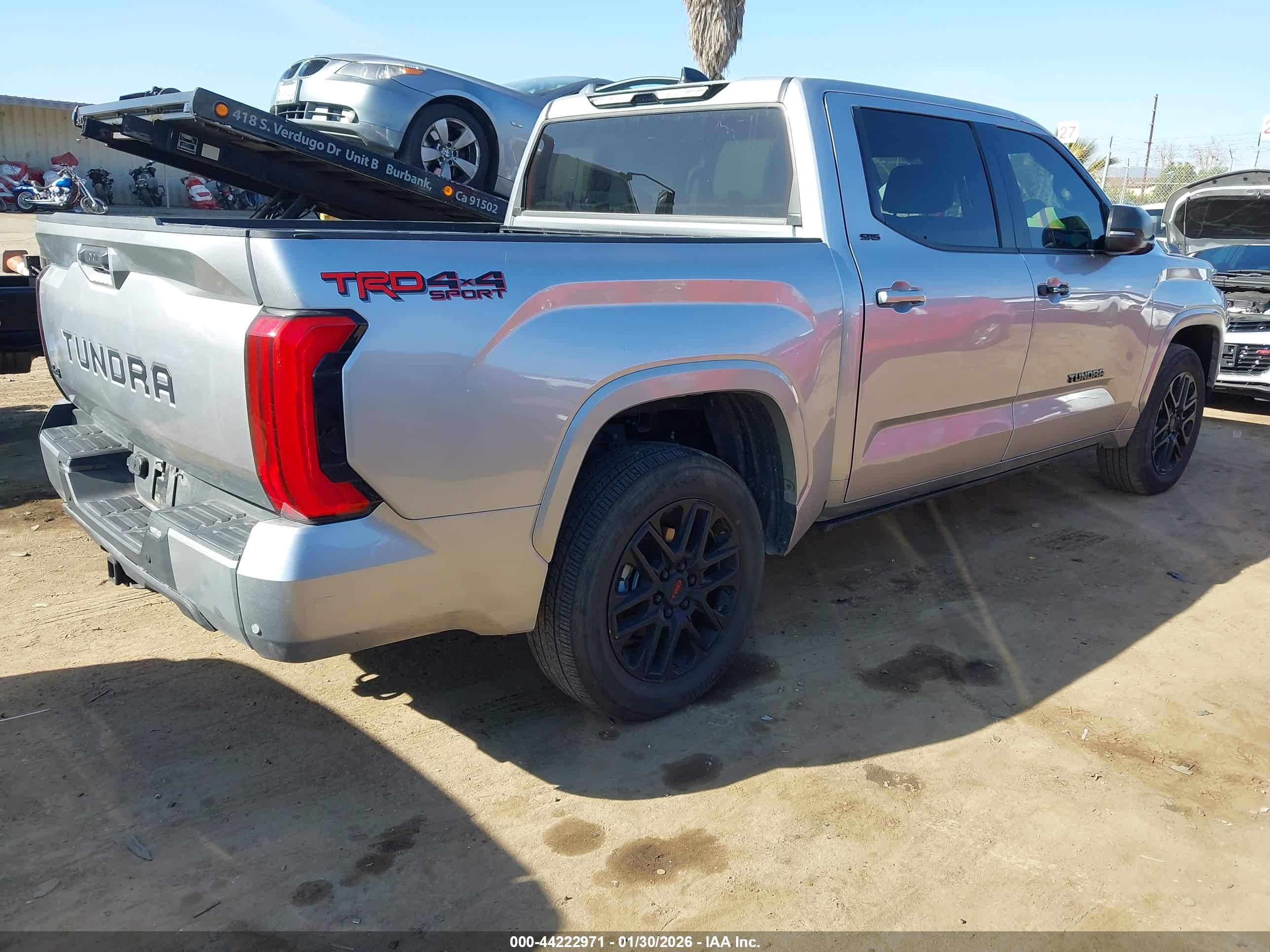 TOYOTA TUNDRA image 4