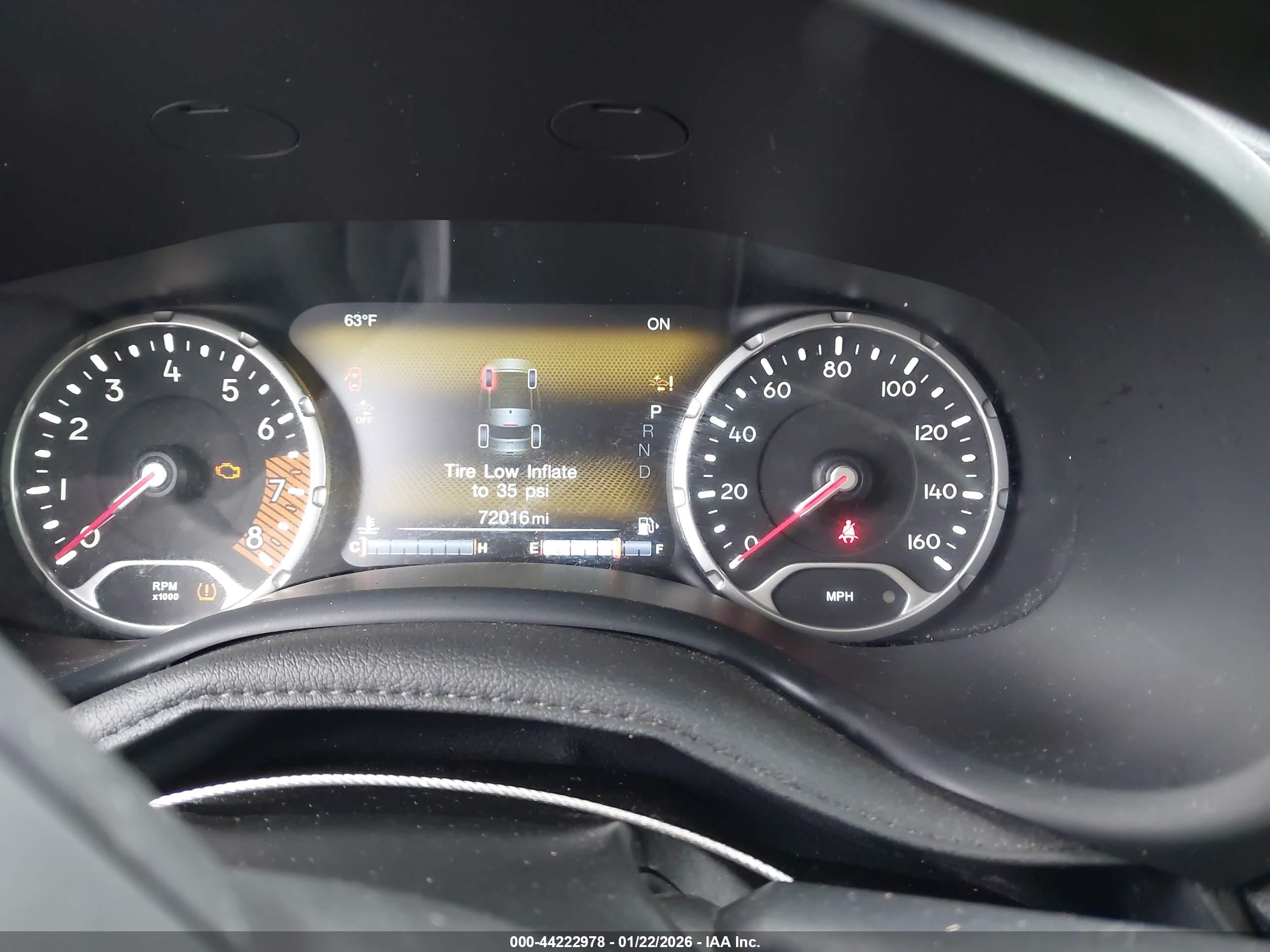 JEEP RENEGADE image 7