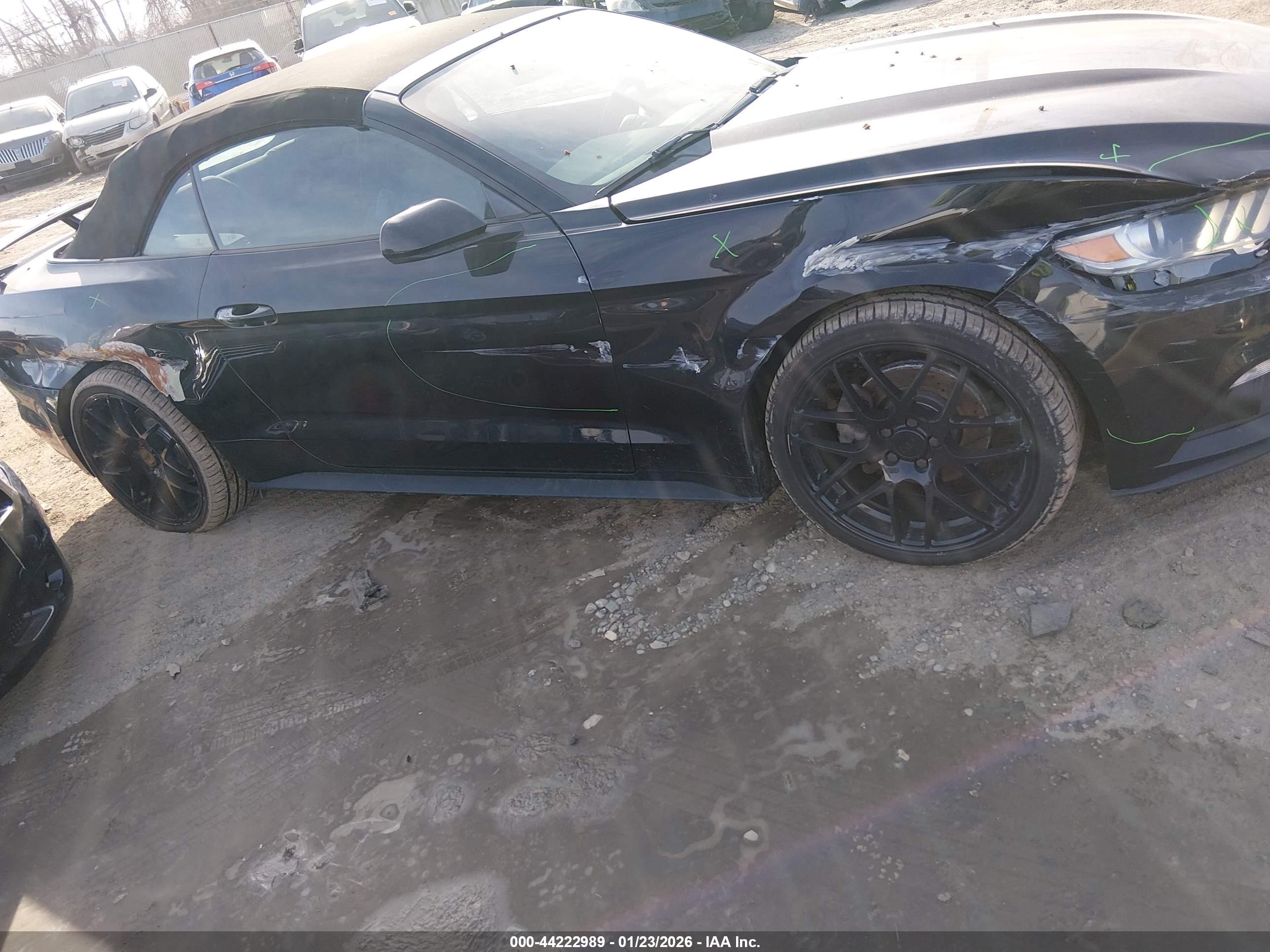FORD MUSTANG image 6