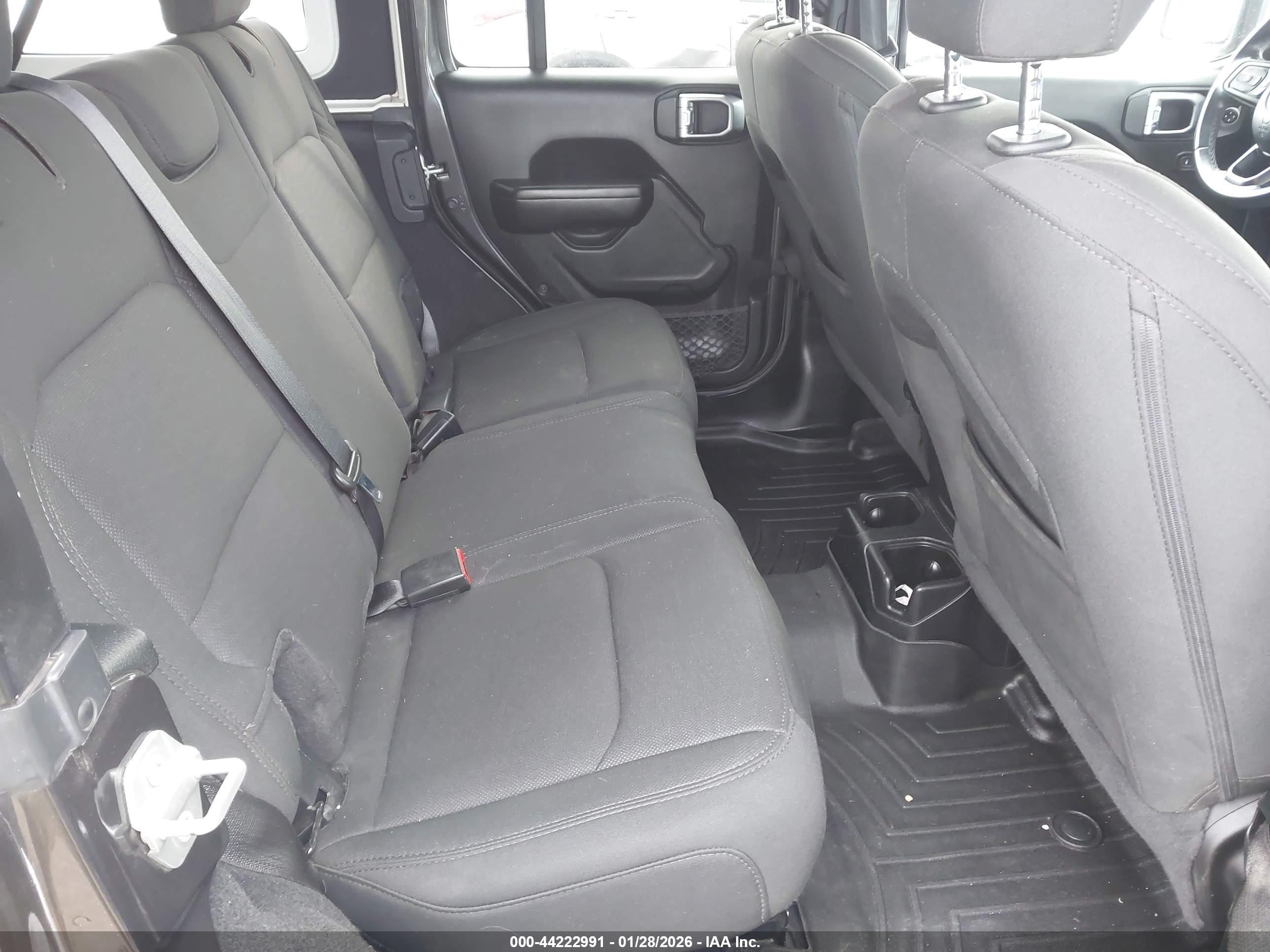 JEEP WRANGLER image 8