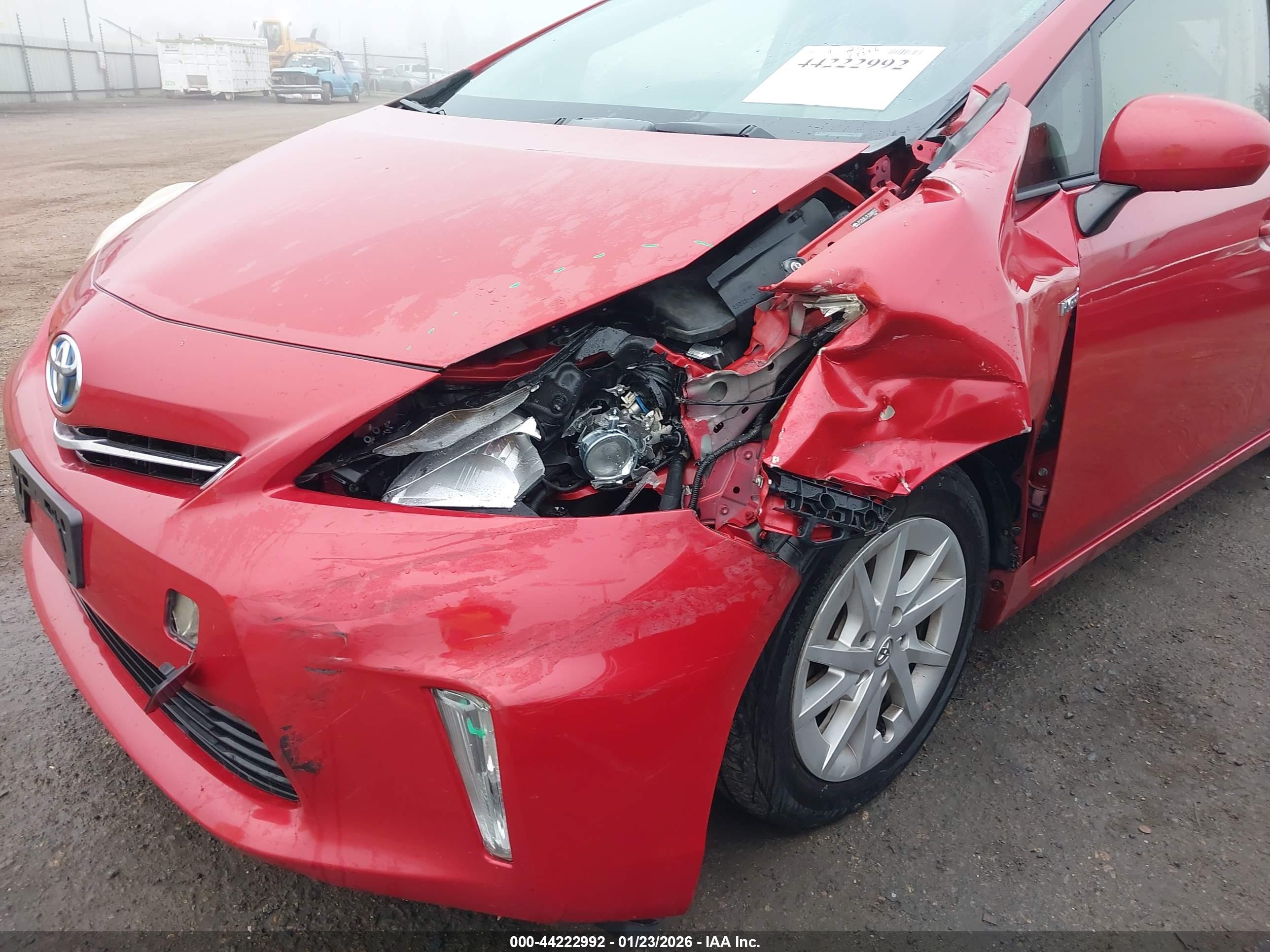 TOYOTA PRIUS image 6