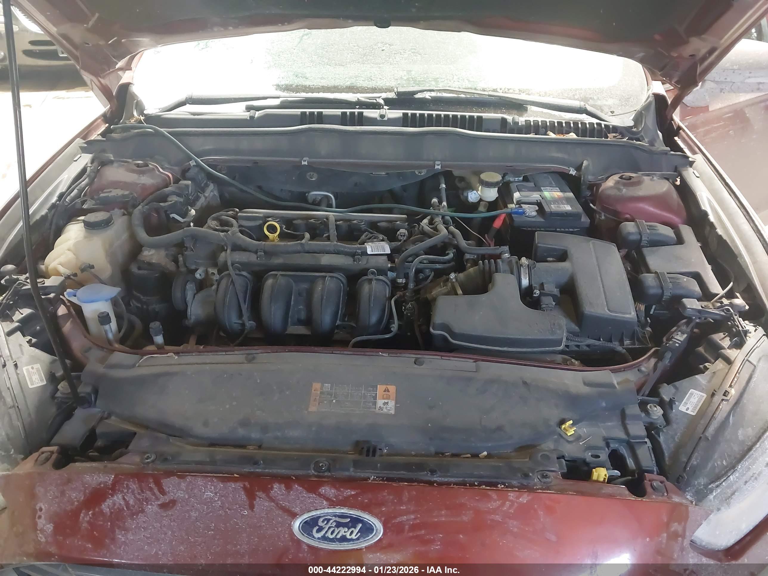 FORD FUSION image 10