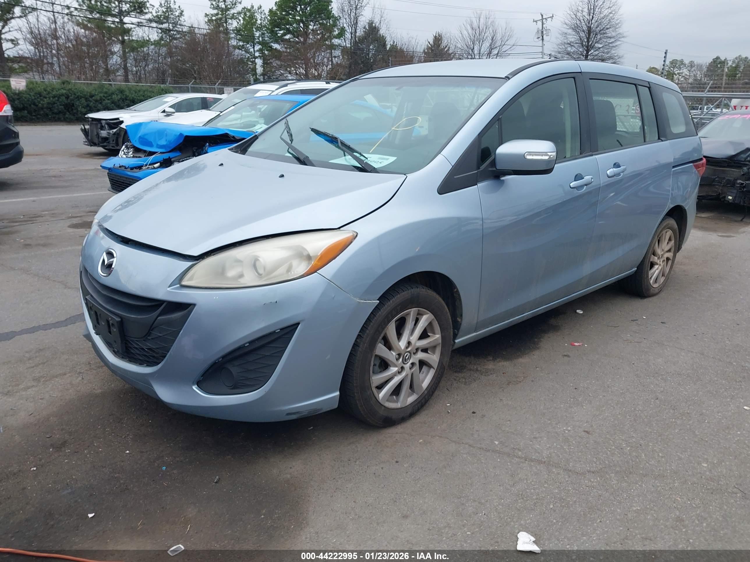 MAZDA MAZDA5 image 2