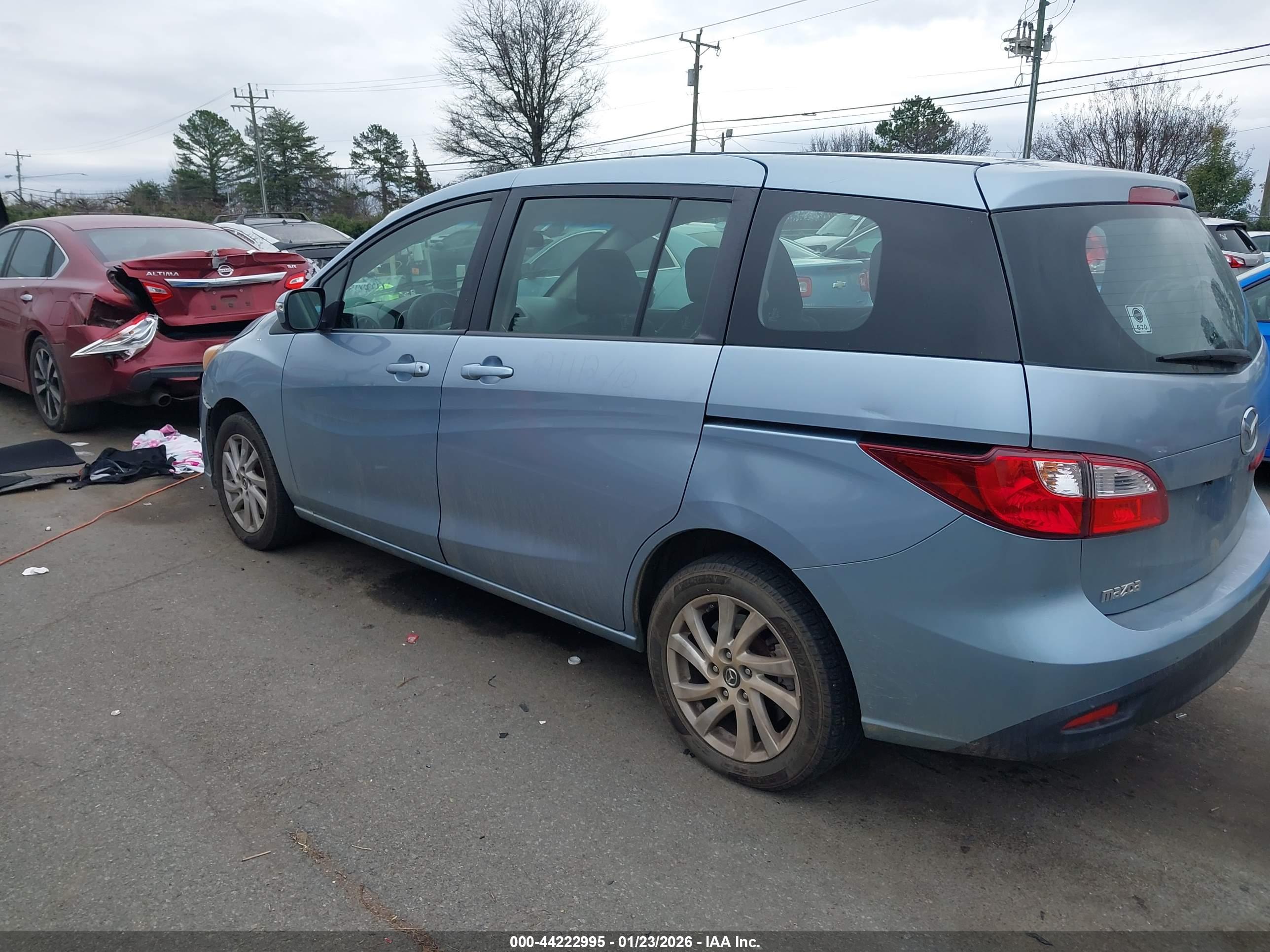 MAZDA MAZDA5 image 3