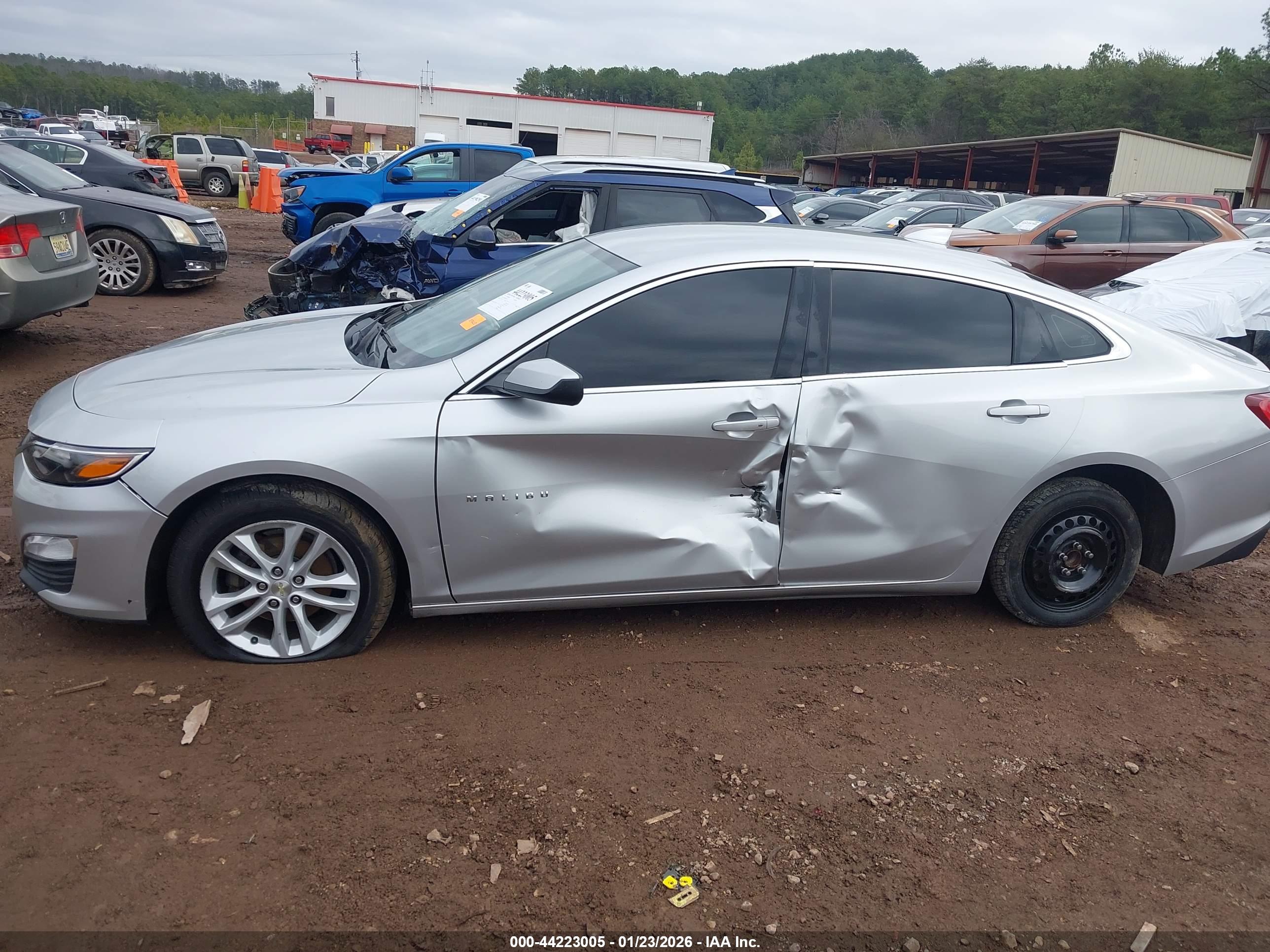 CHEVROLET MALIBU image 6