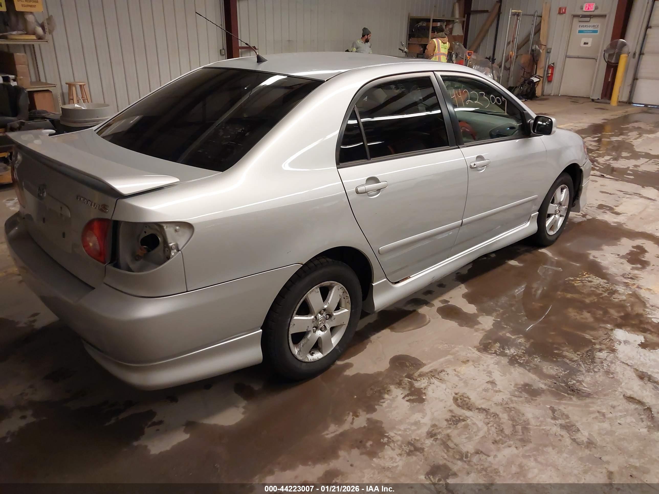 TOYOTA COROLLA image 4