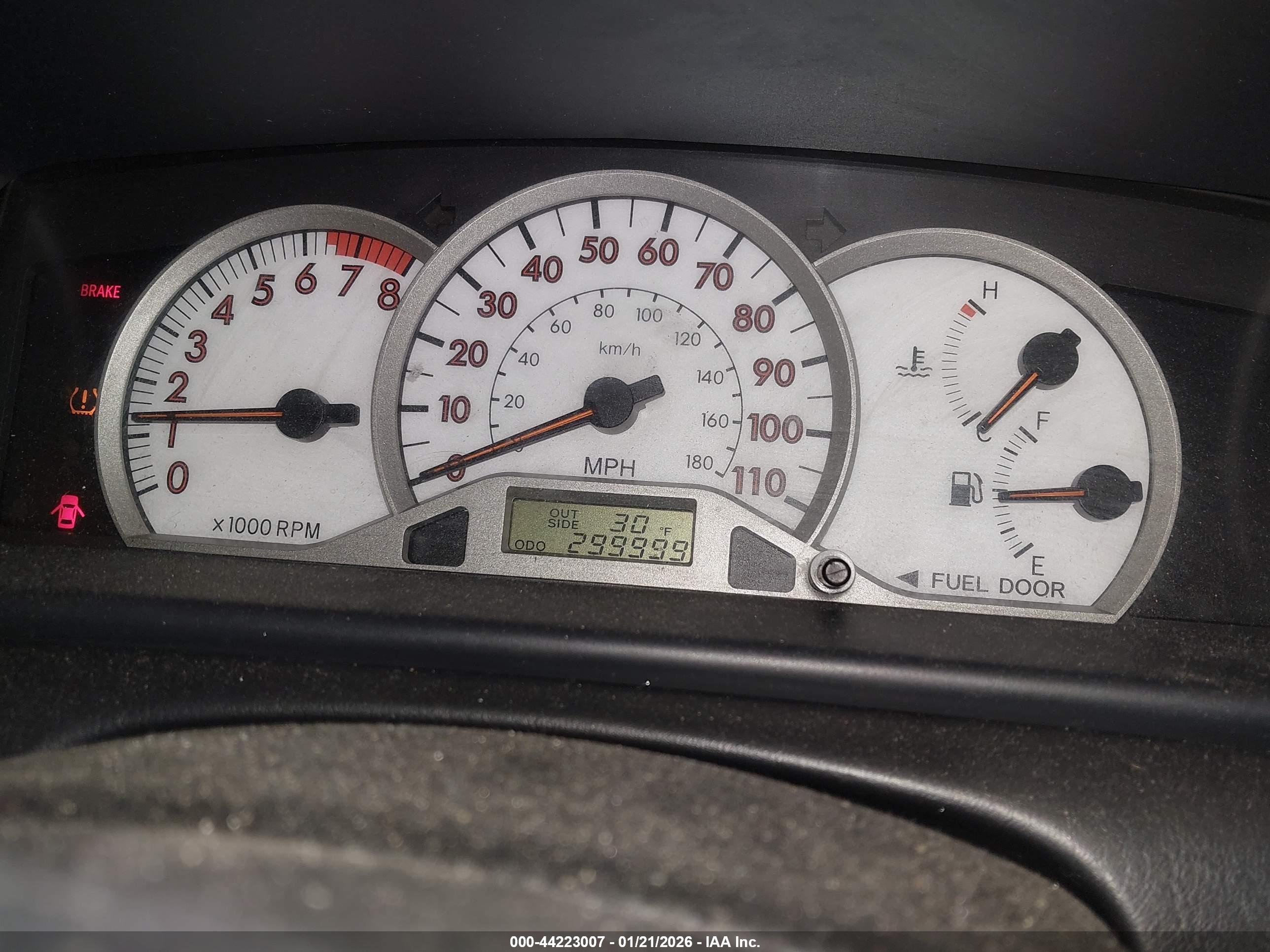 TOYOTA COROLLA image 7