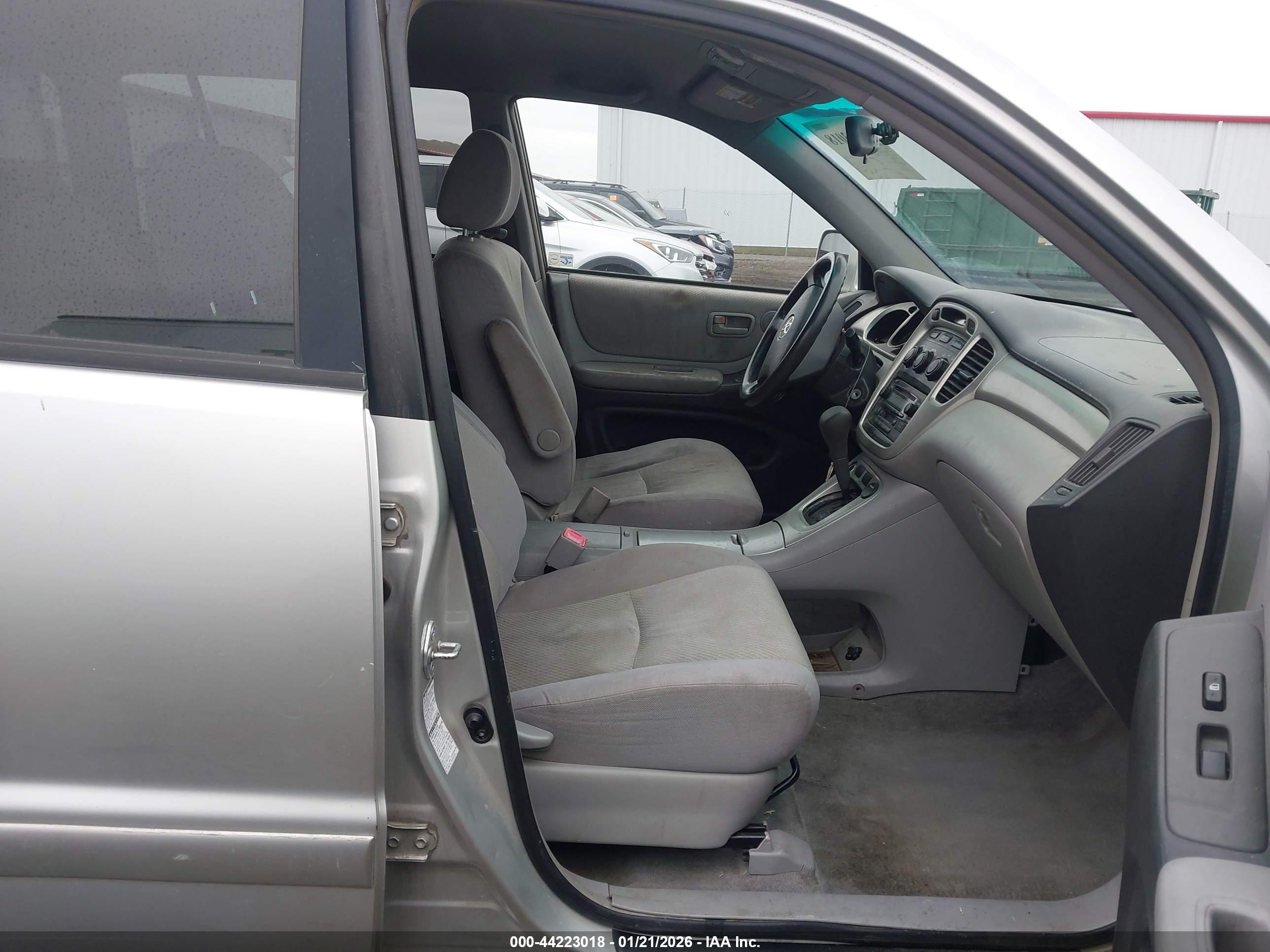 TOYOTA HIGHLANDER image 5