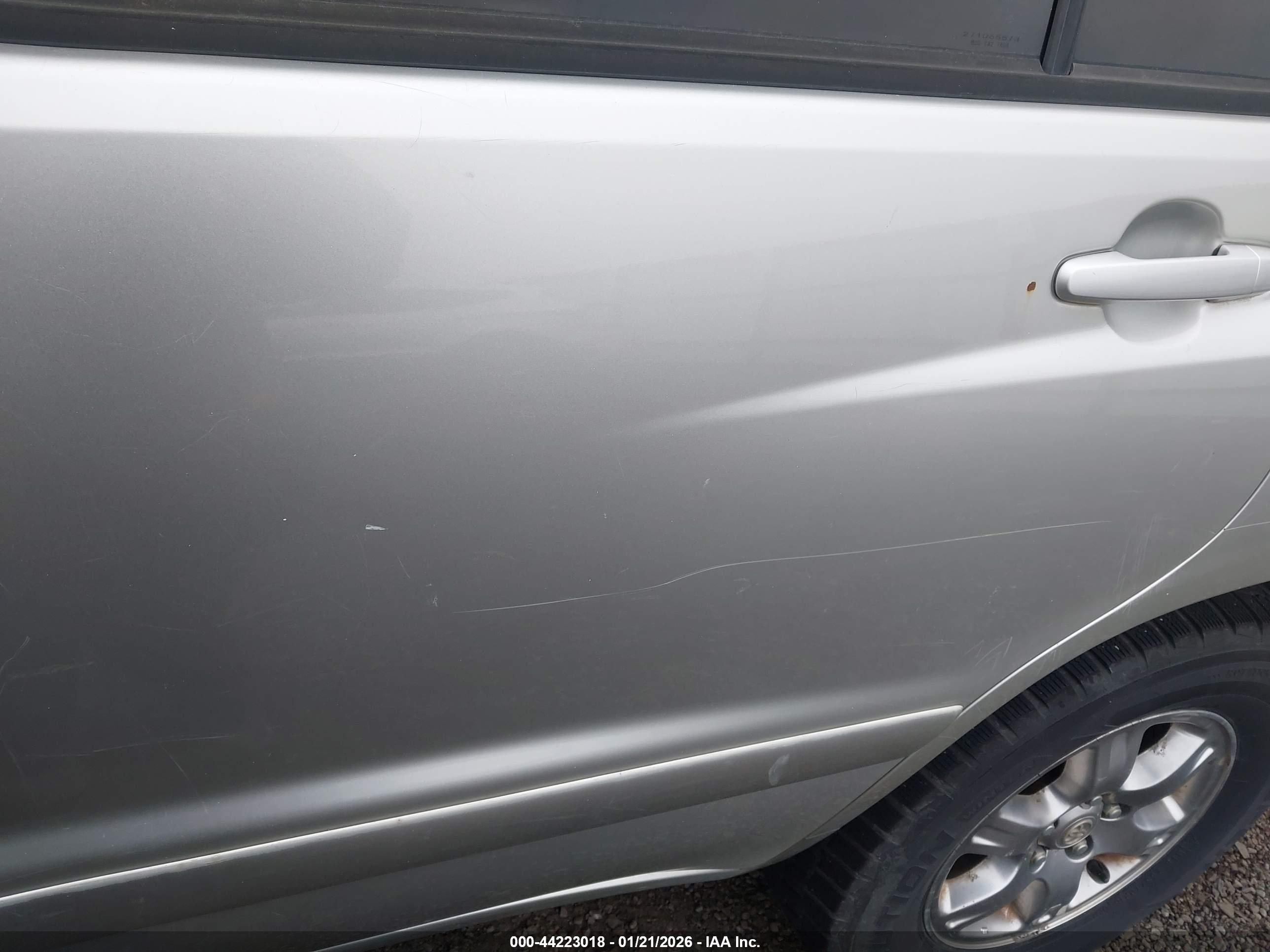 TOYOTA HIGHLANDER image 6