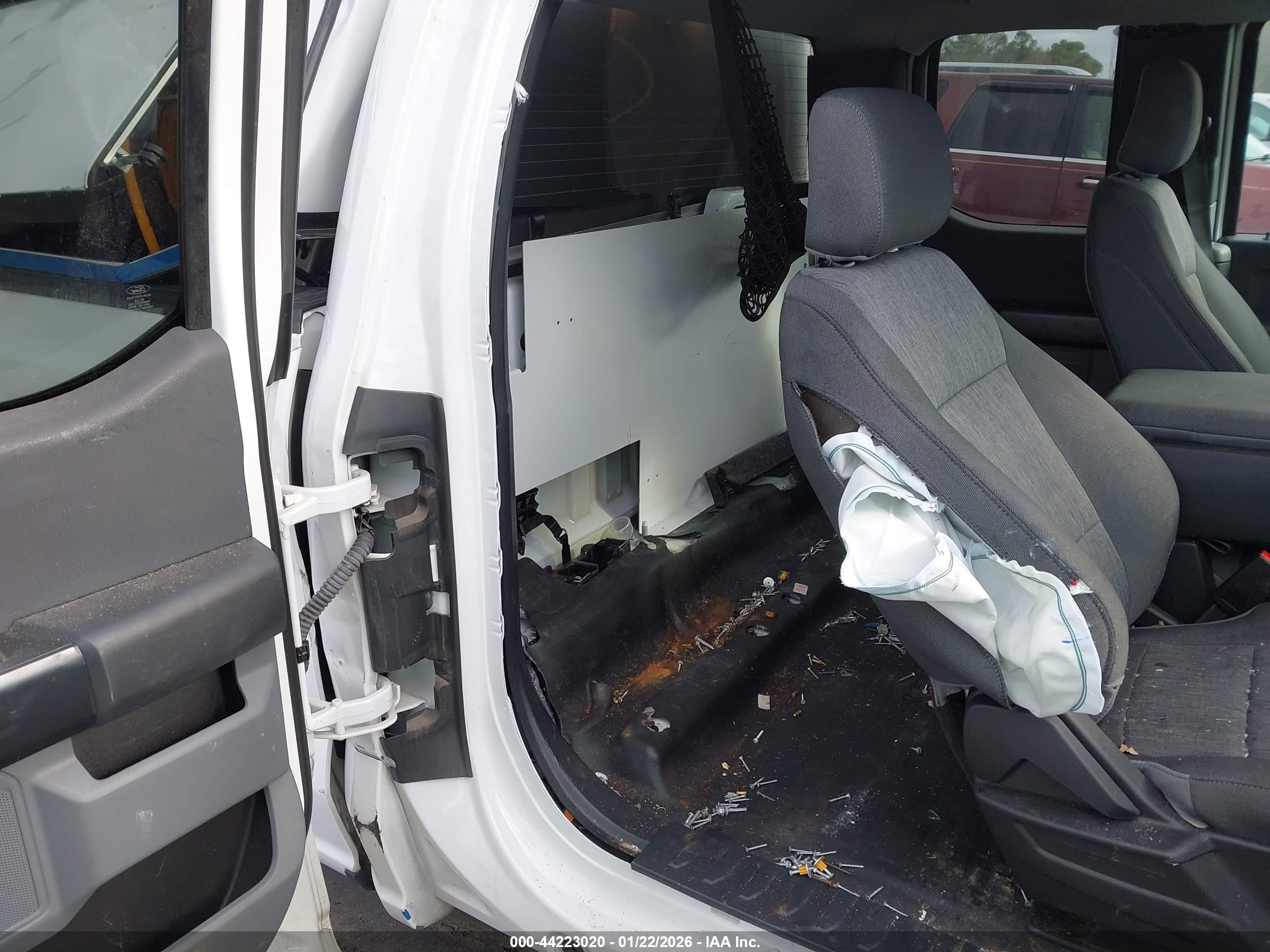 FORD F-150 image 8