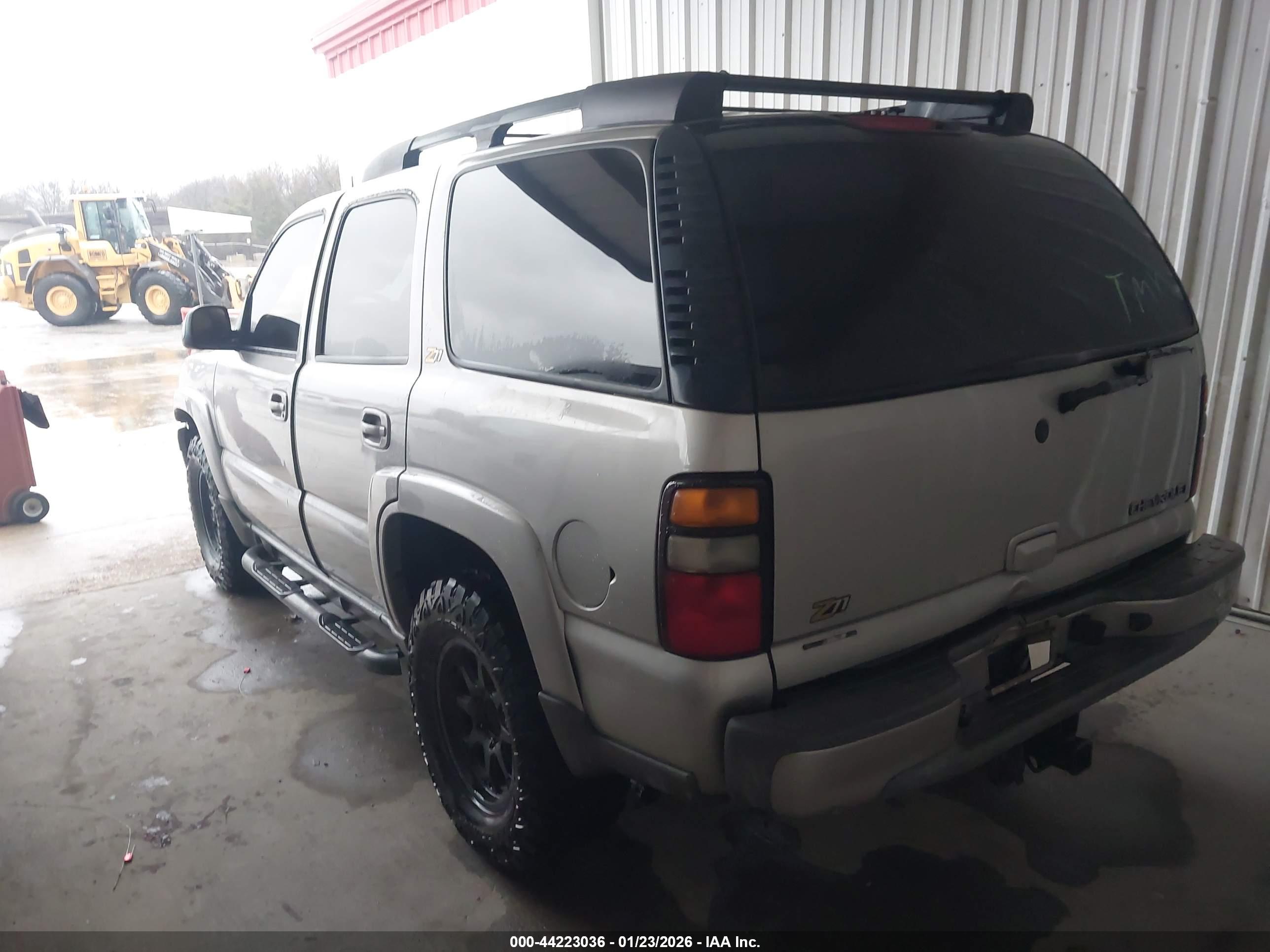 CHEVROLET TAHOE image 3