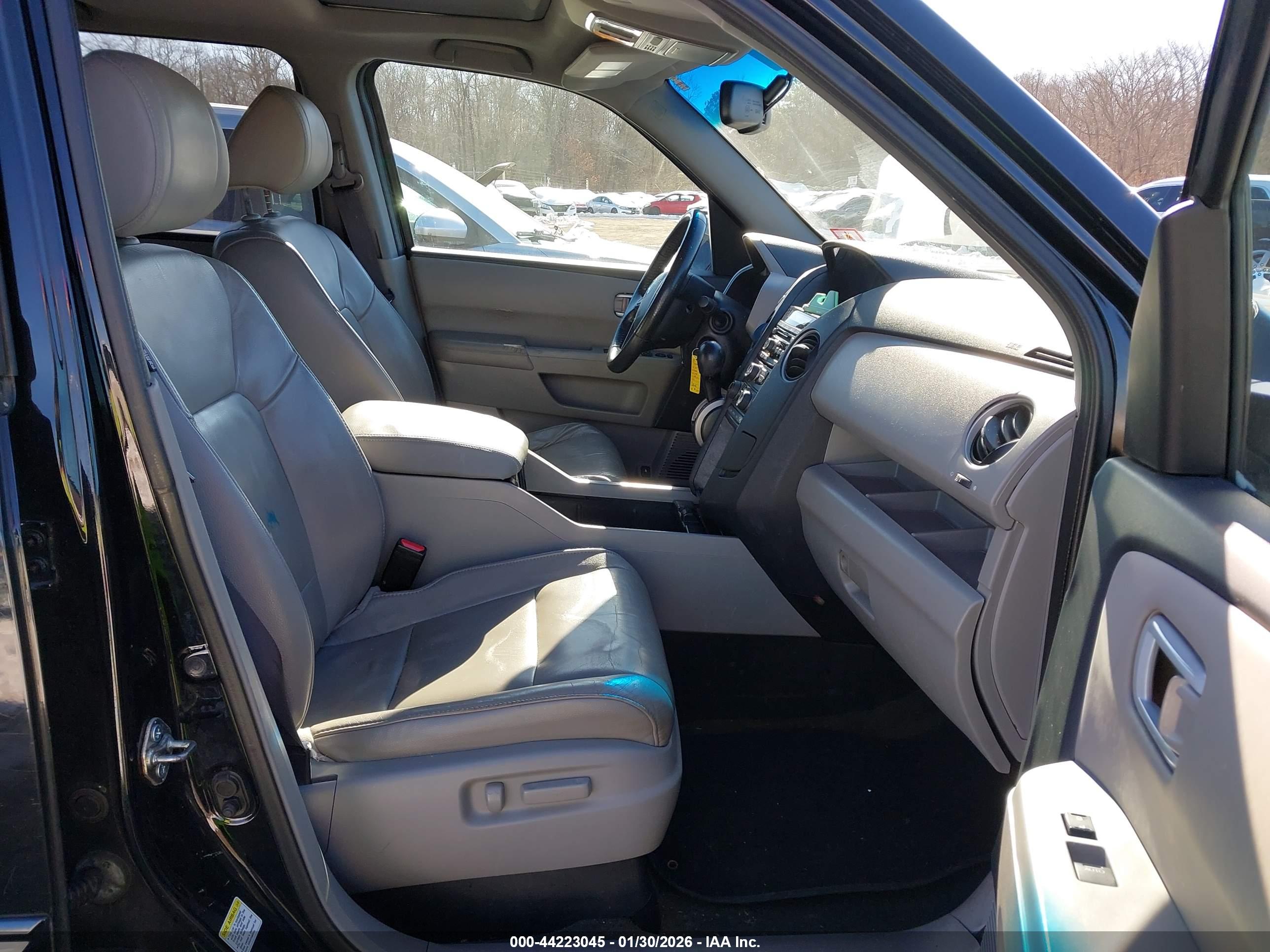 HONDA PILOT image 5