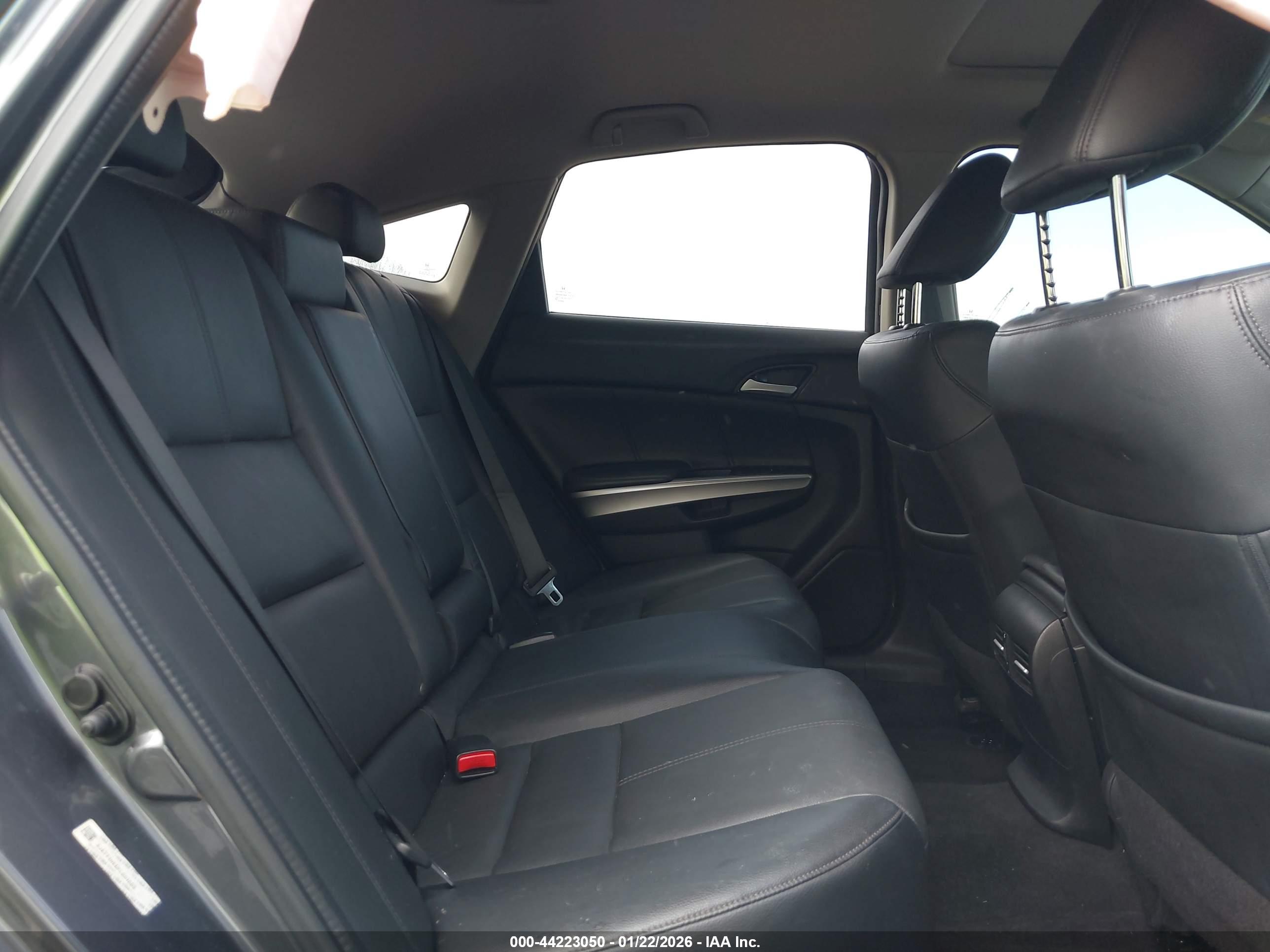 HONDA CROSSTOUR image 8