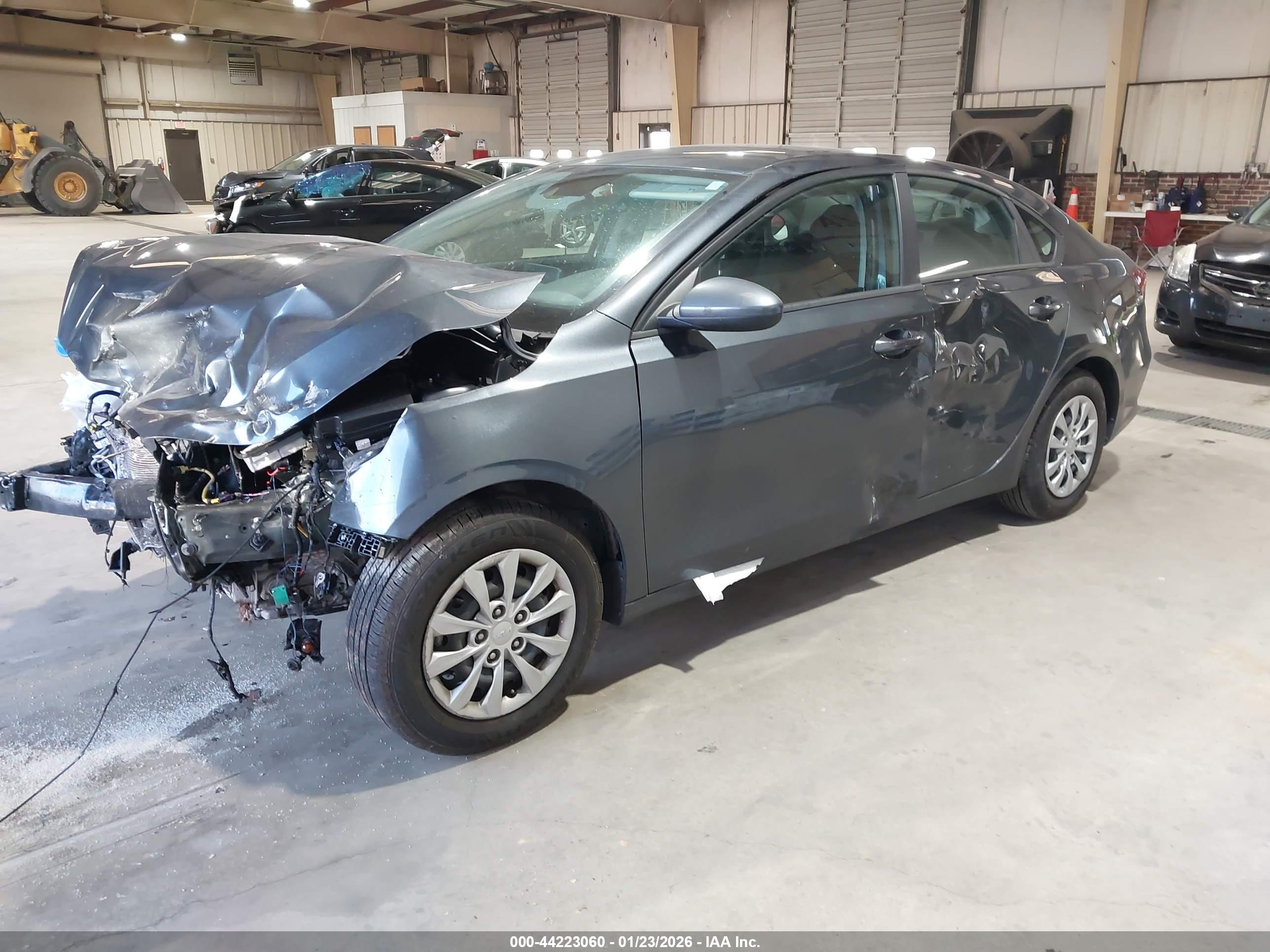 KIA FORTE image 2