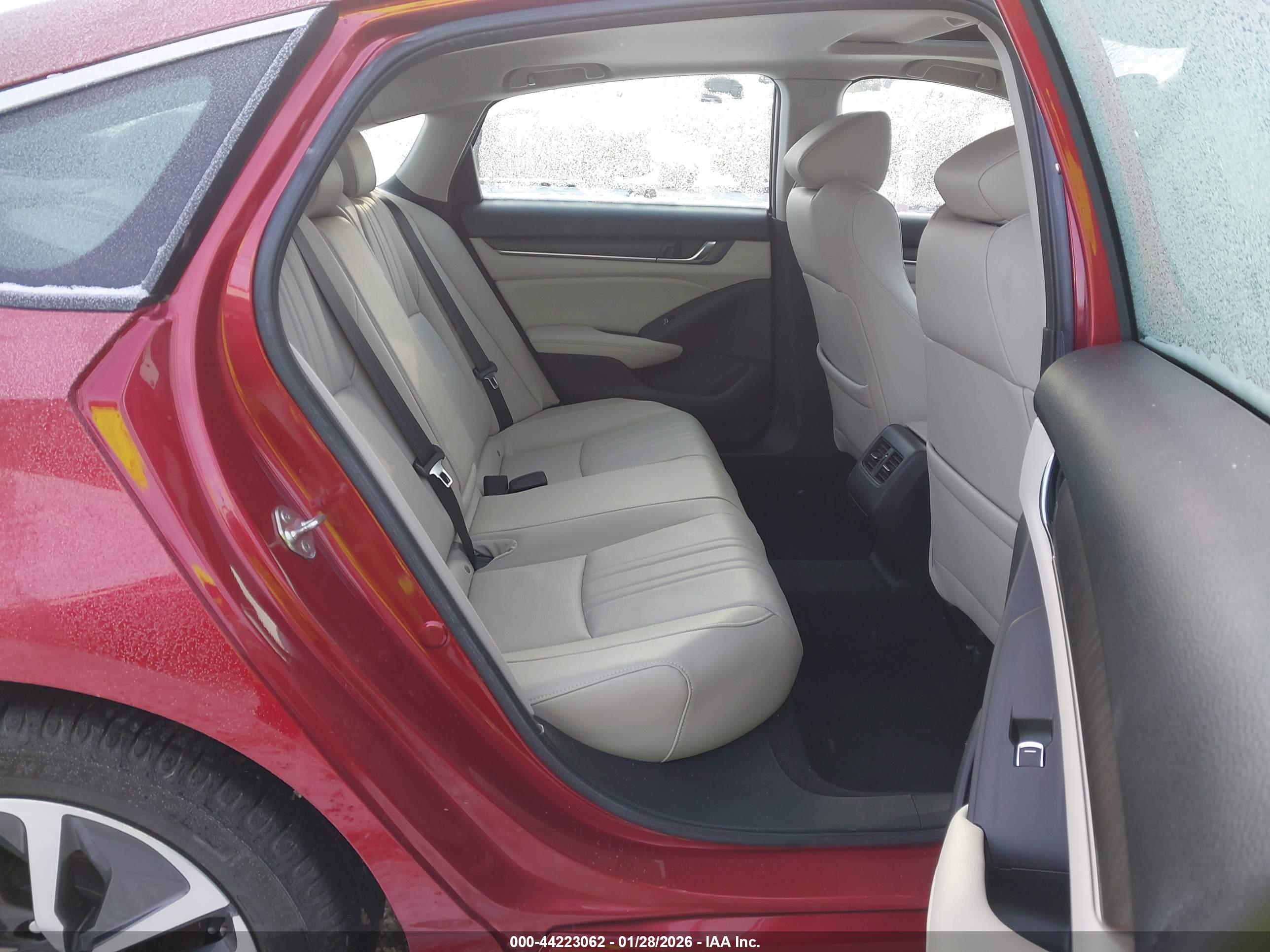HONDA ACCORD image 8