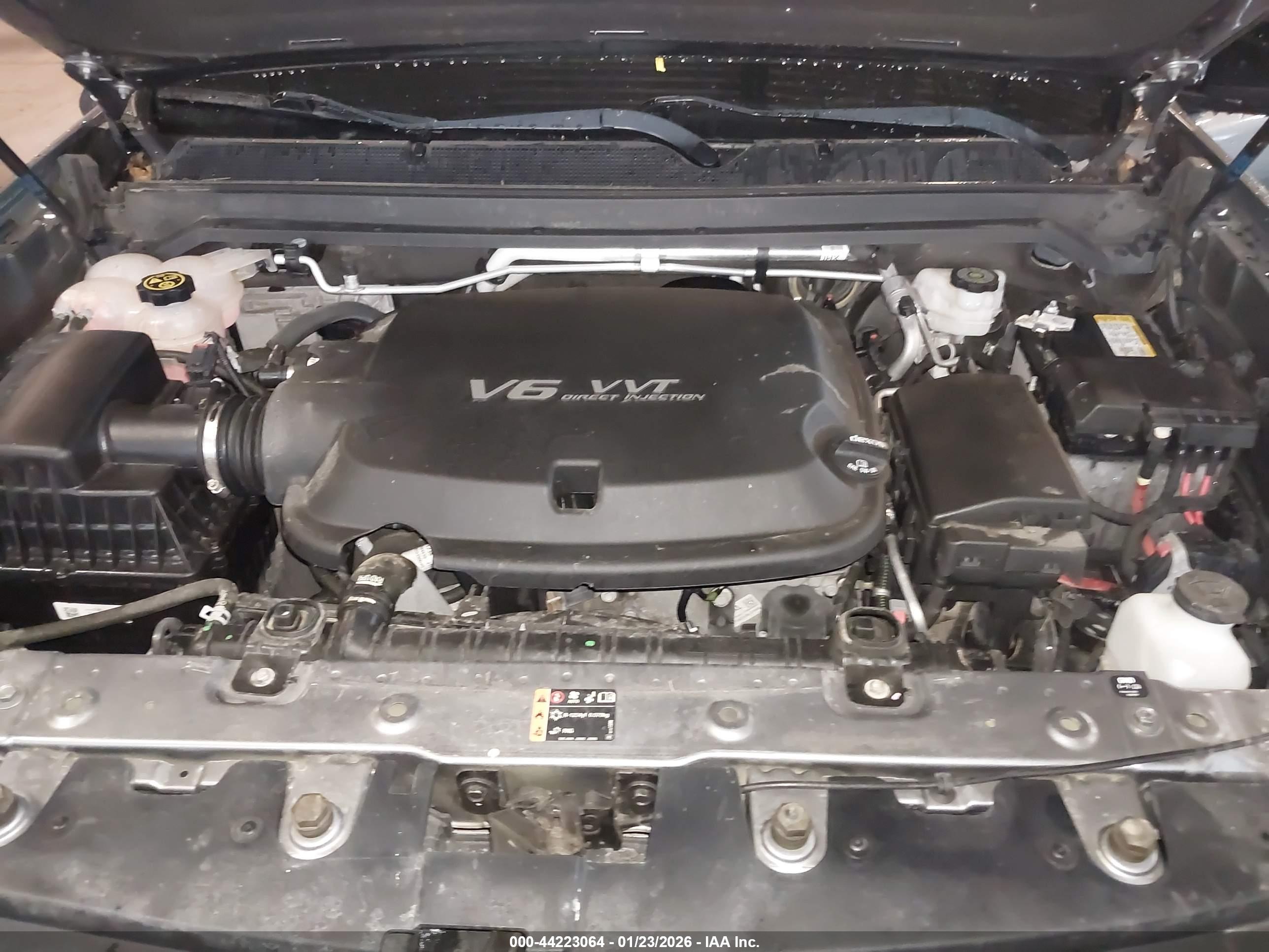 CHEVROLET COLORADO image 10