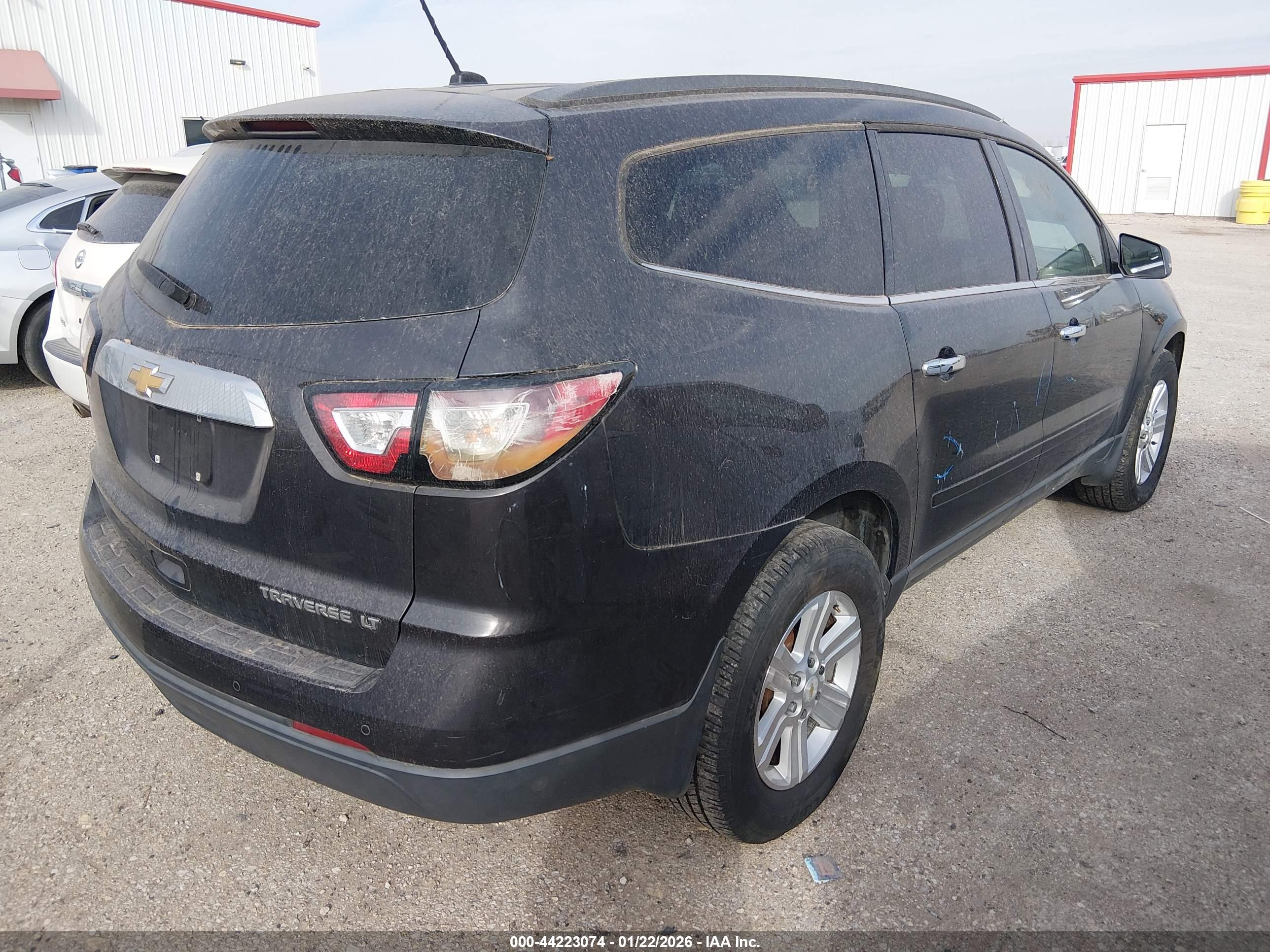 CHEVROLET TRAVERSE image 4
