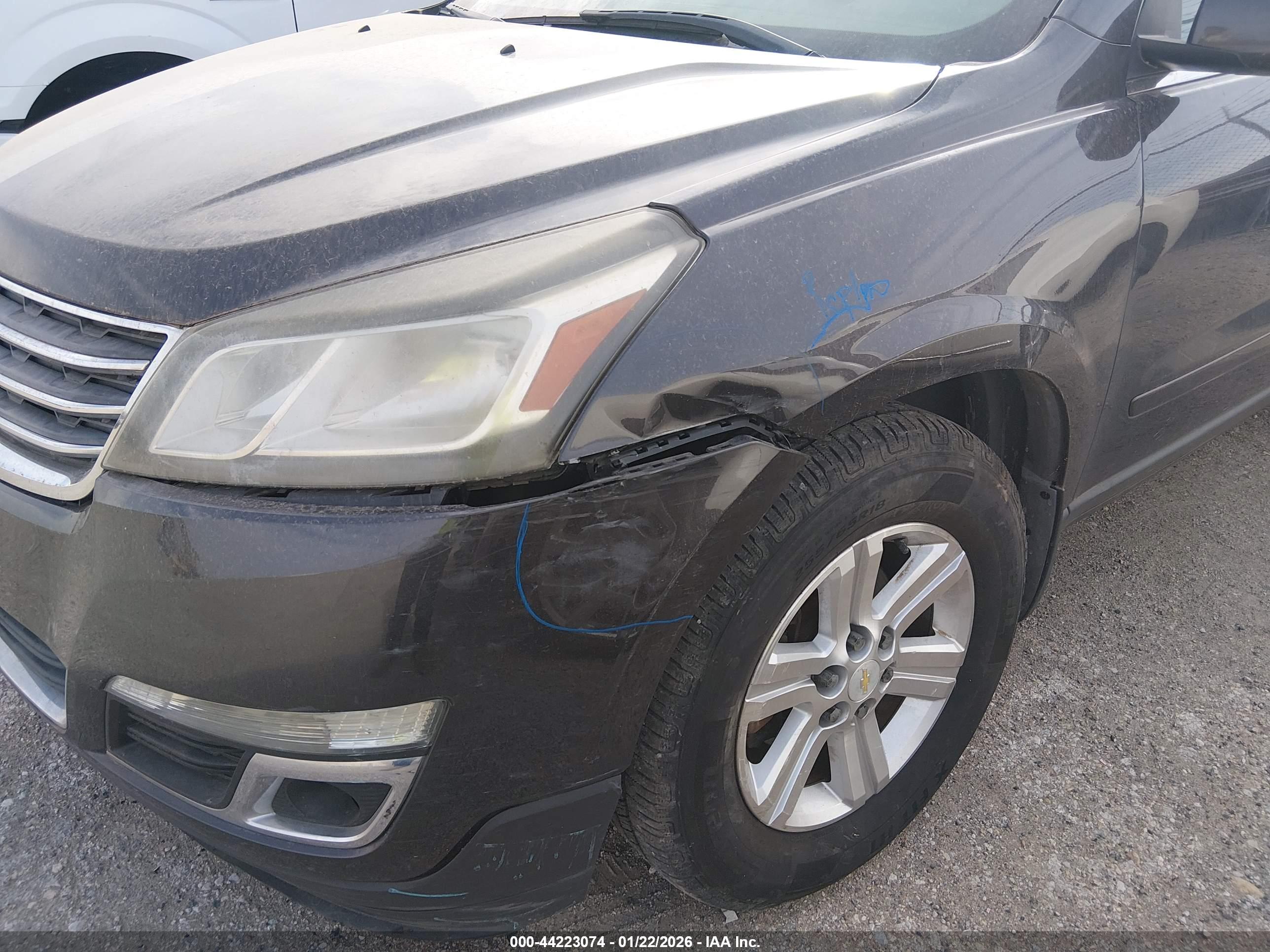 CHEVROLET TRAVERSE image 6