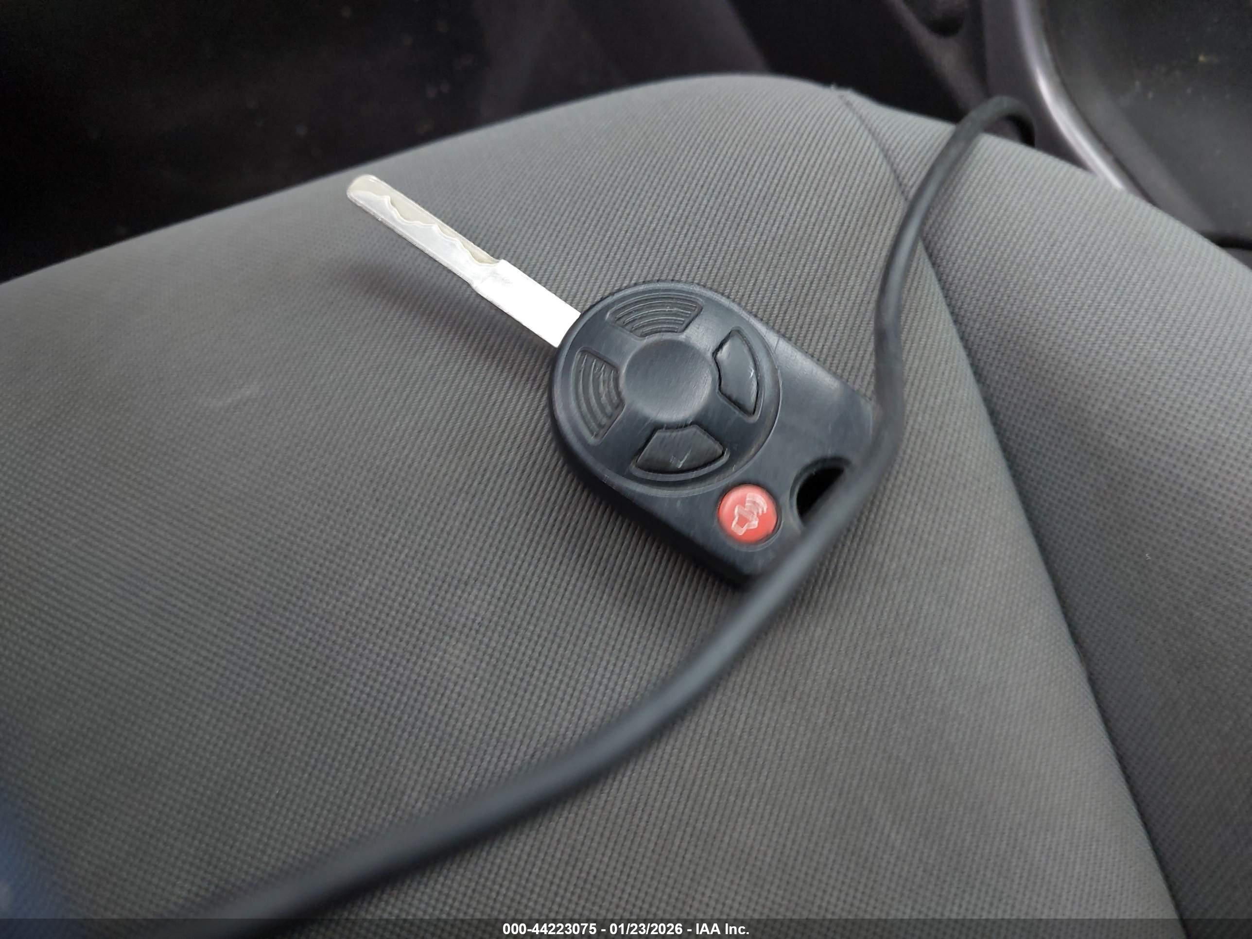 FORD ESCAPE image 11