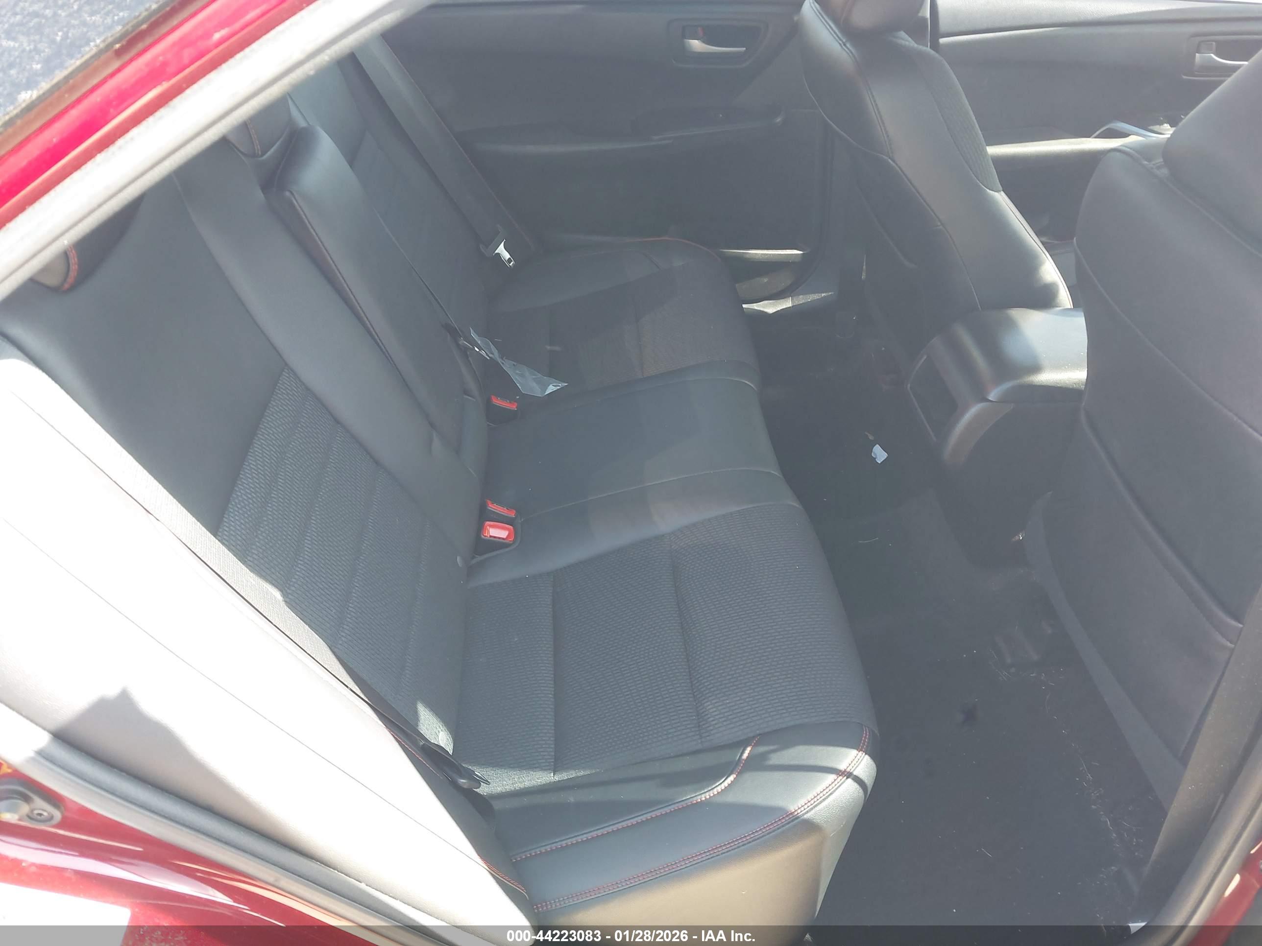 TOYOTA CAMRY image 8