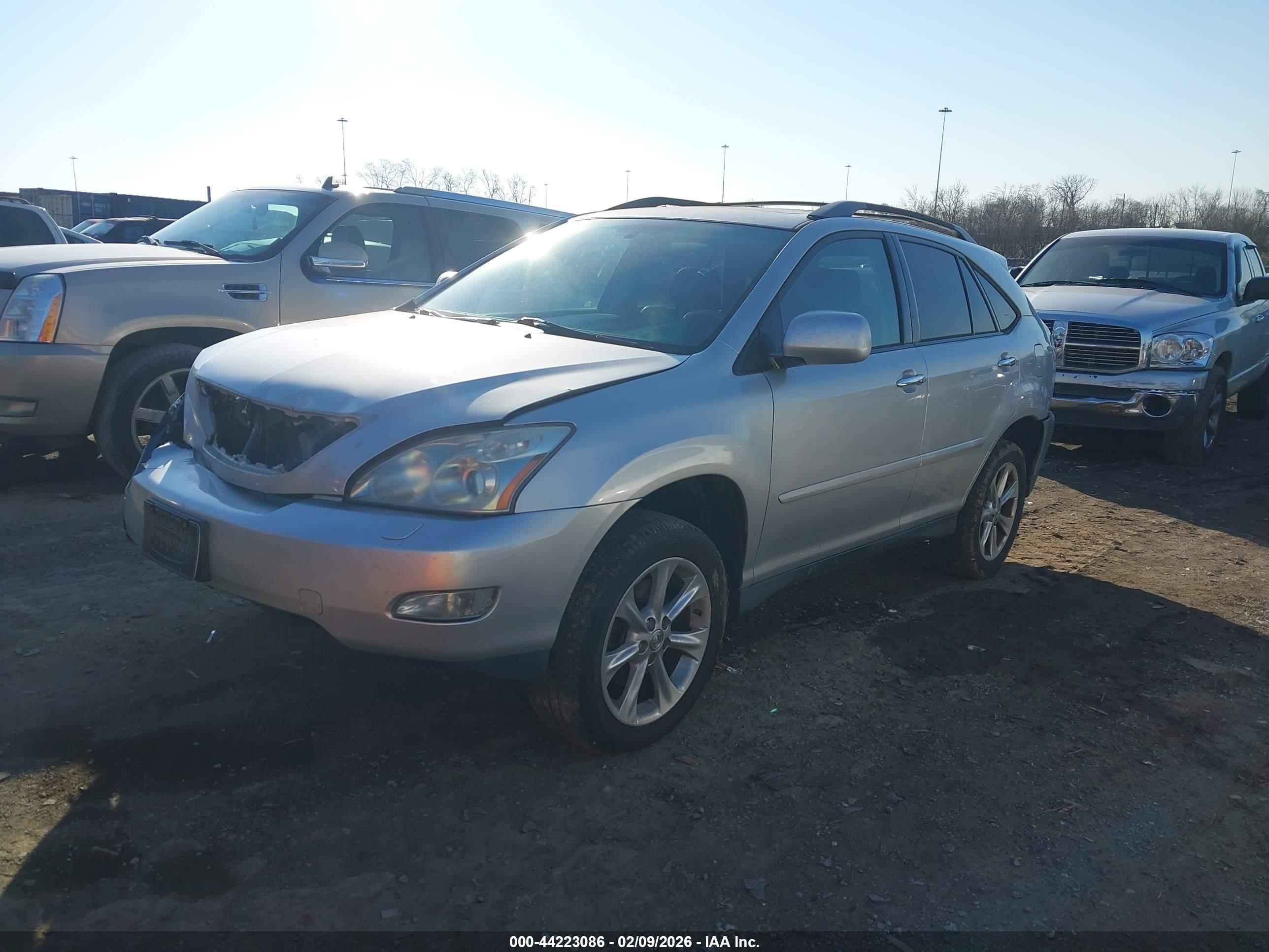 LEXUS RX image 2