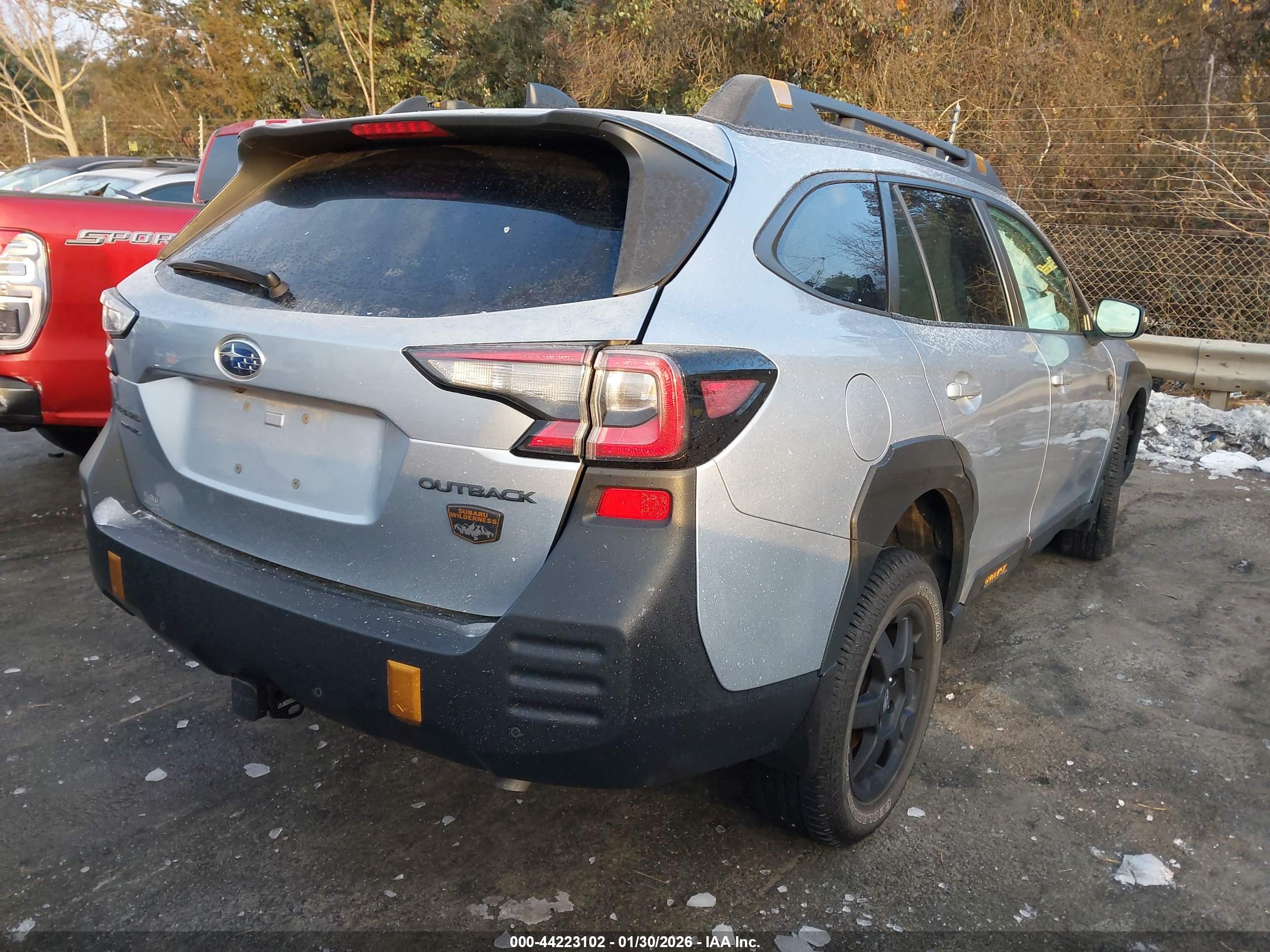 SUBARU OUTBACK image 4